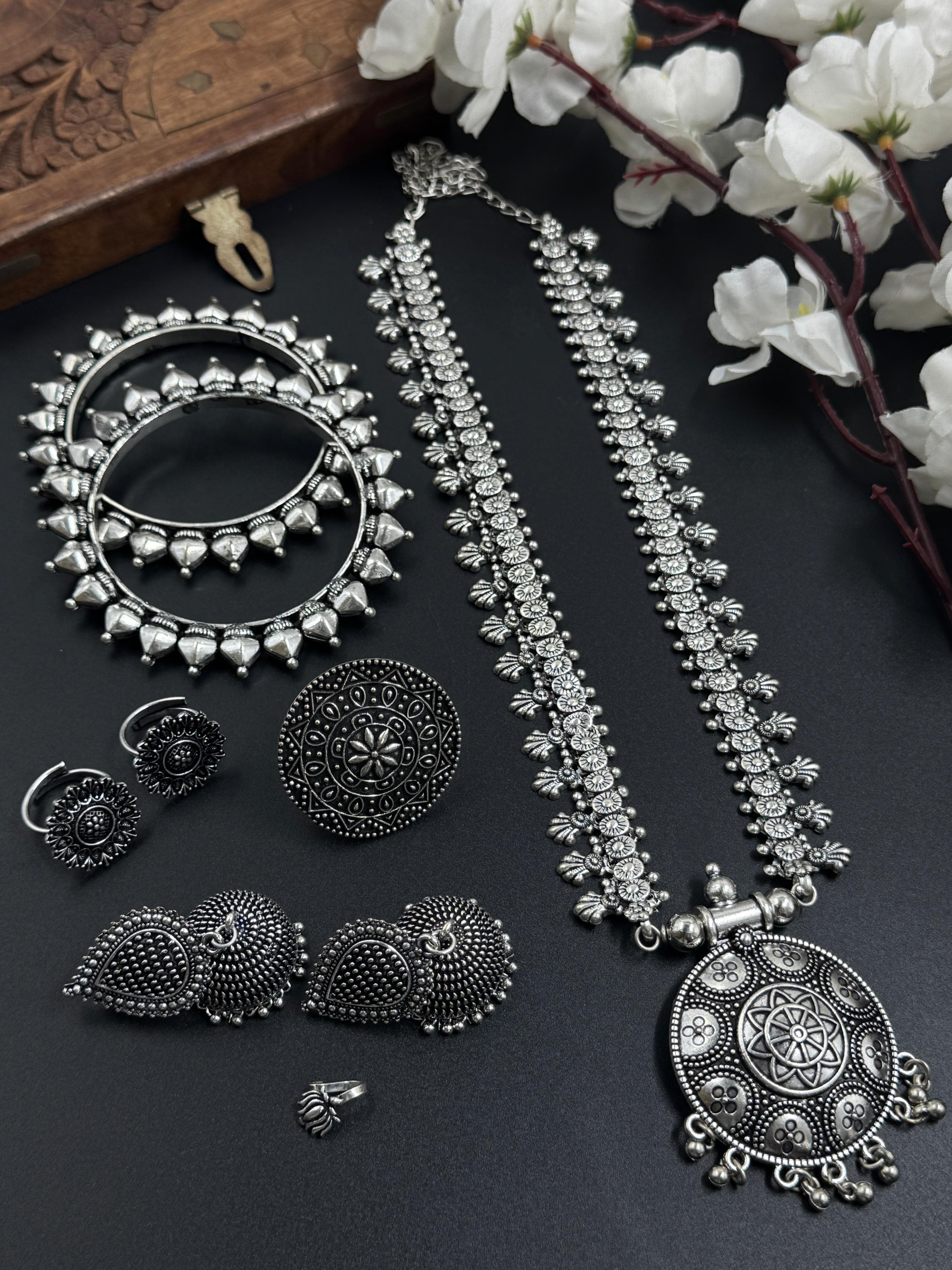 RAHI 6 PIECE KOLAPURI JEWELLERY SET COMBO