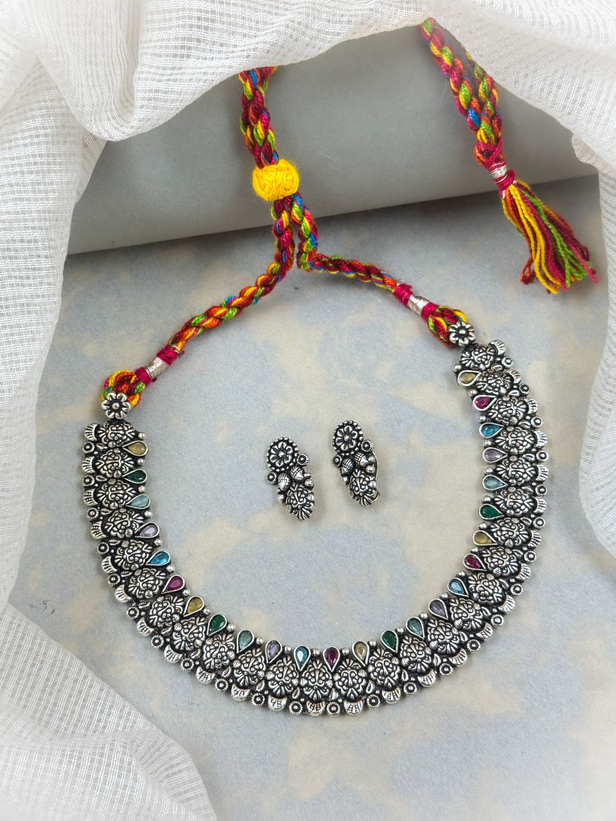 GITIKA HANDMADE STONE NECKLACE SET