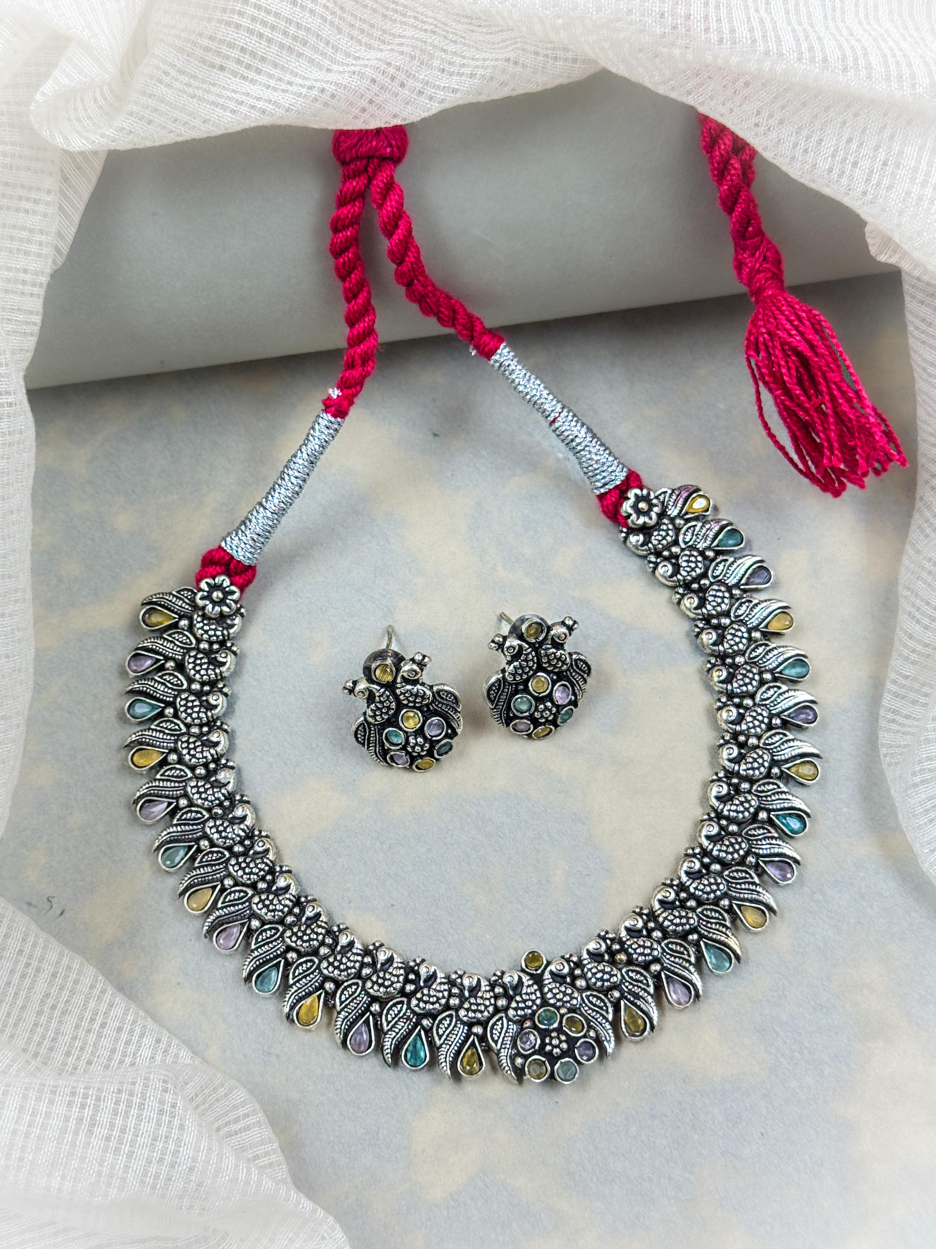 Sanvi Handmade Stone Necklace Set