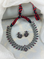 Load image into Gallery viewer, Sanvi Stone Necklace Set