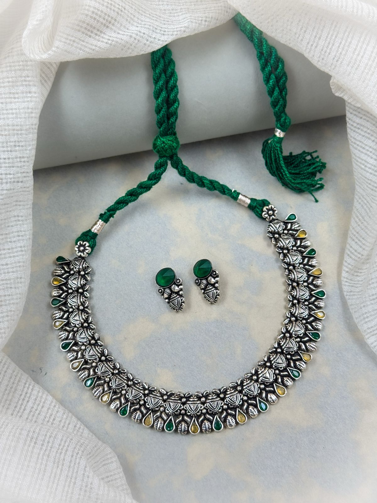 SAACHI HANDMADE STONE NECKLACE SET