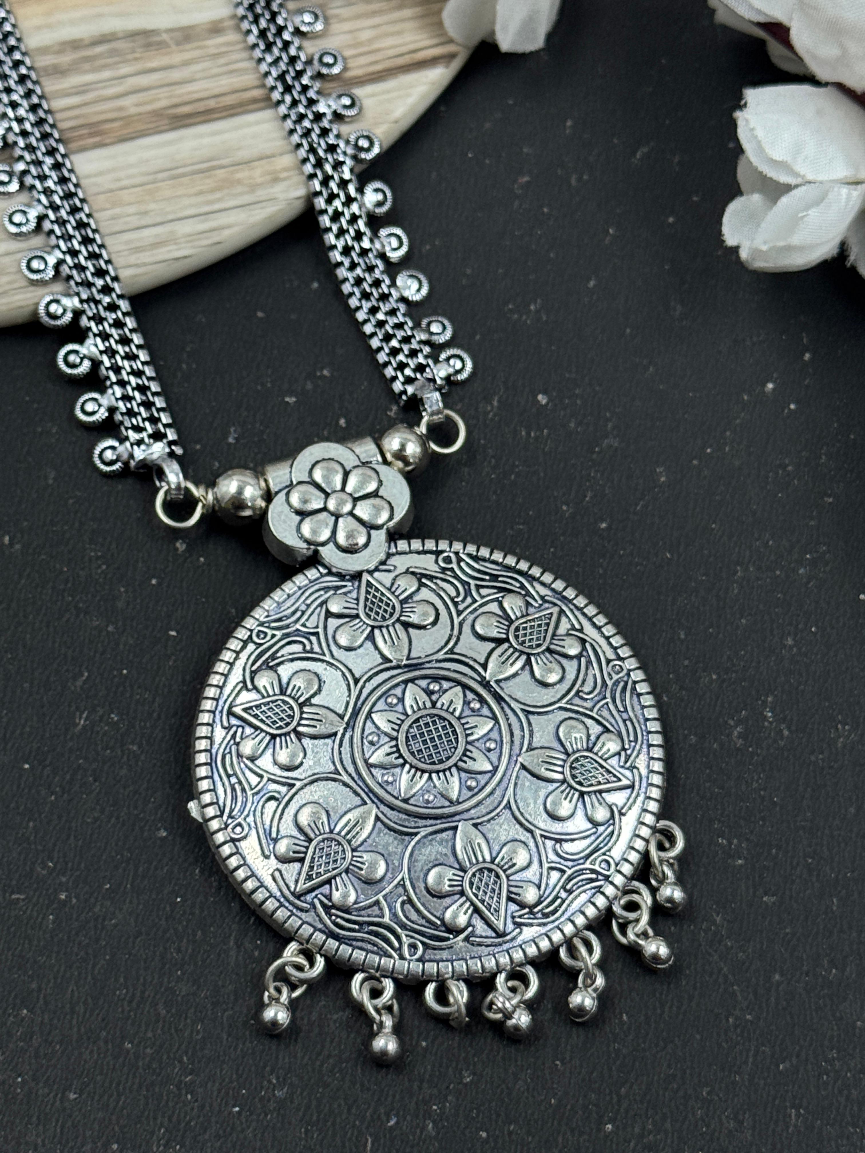 PAKHI 7 PIECE CHAIN PENDANT JEWELLERY SET COMBO