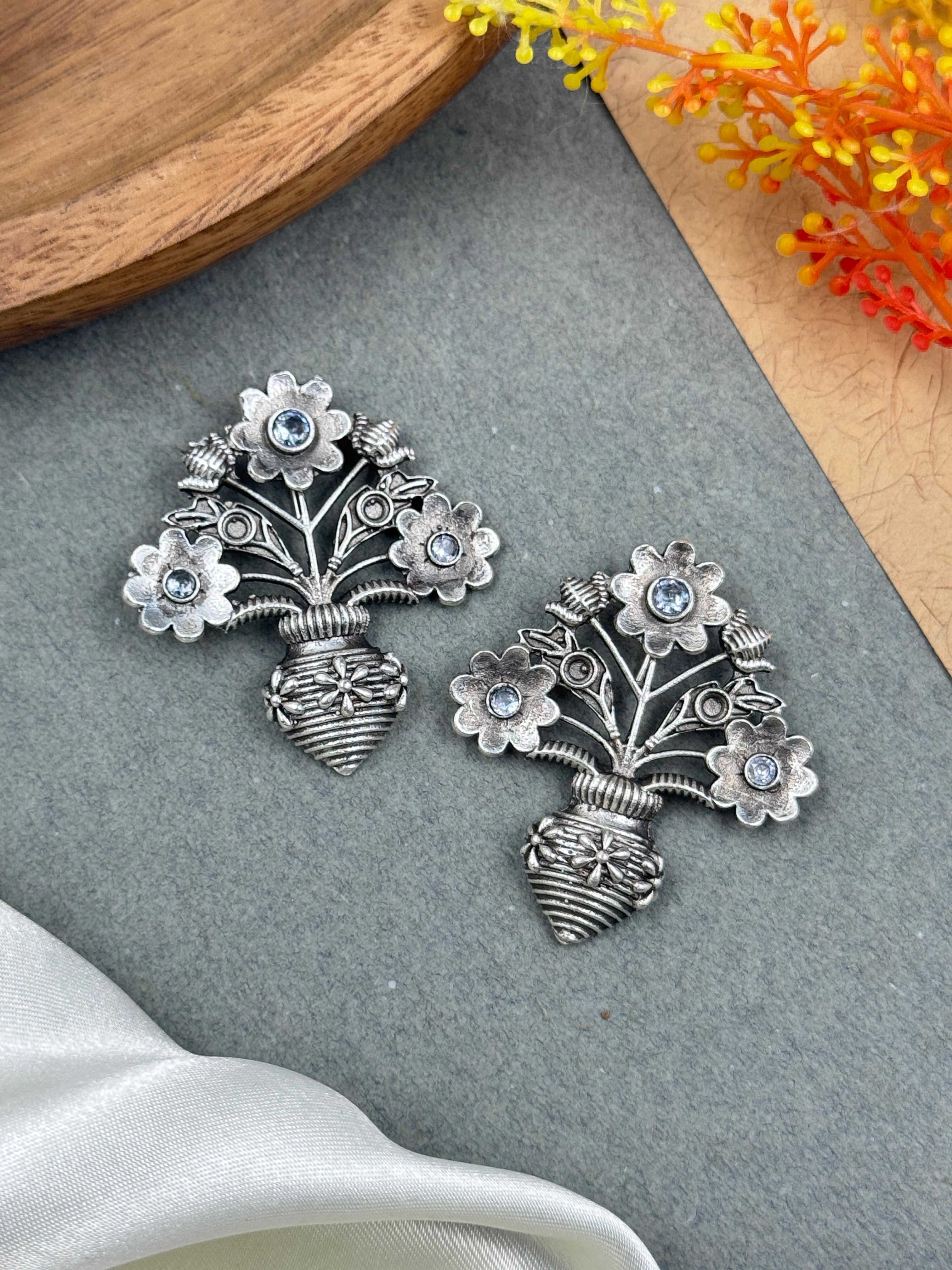UNIQUE FLORAL POT STUD EARRINGS