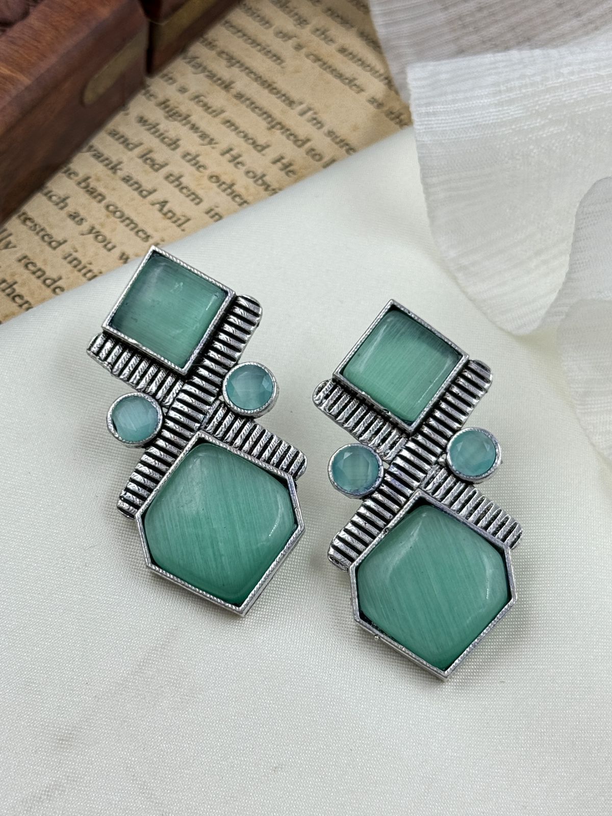 SIYA OXIDISED SILVER MONALISA STONE STUD EARRINGS