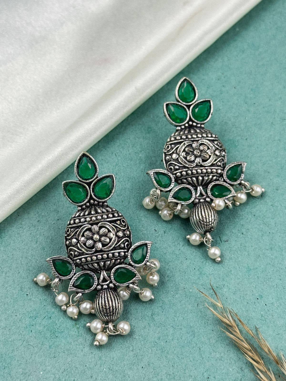ANANYA DANGLER EARRINGS