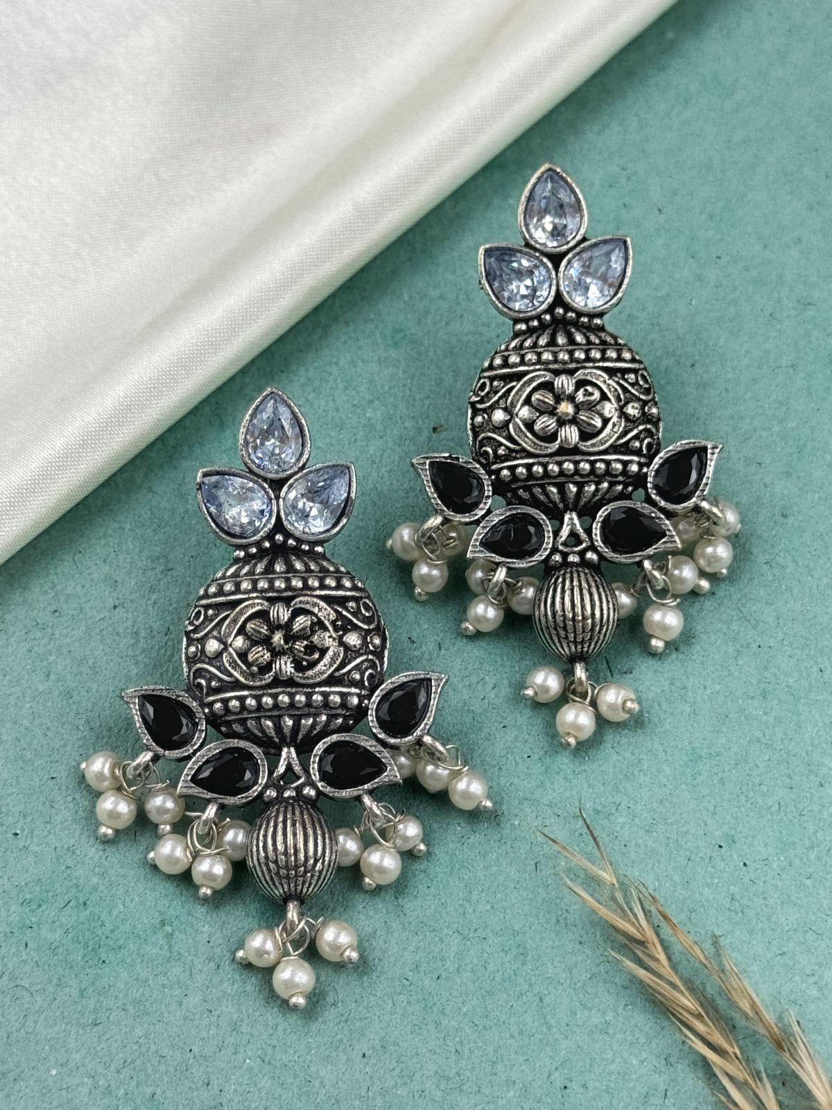 ANANYA DANGLER EARRINGS