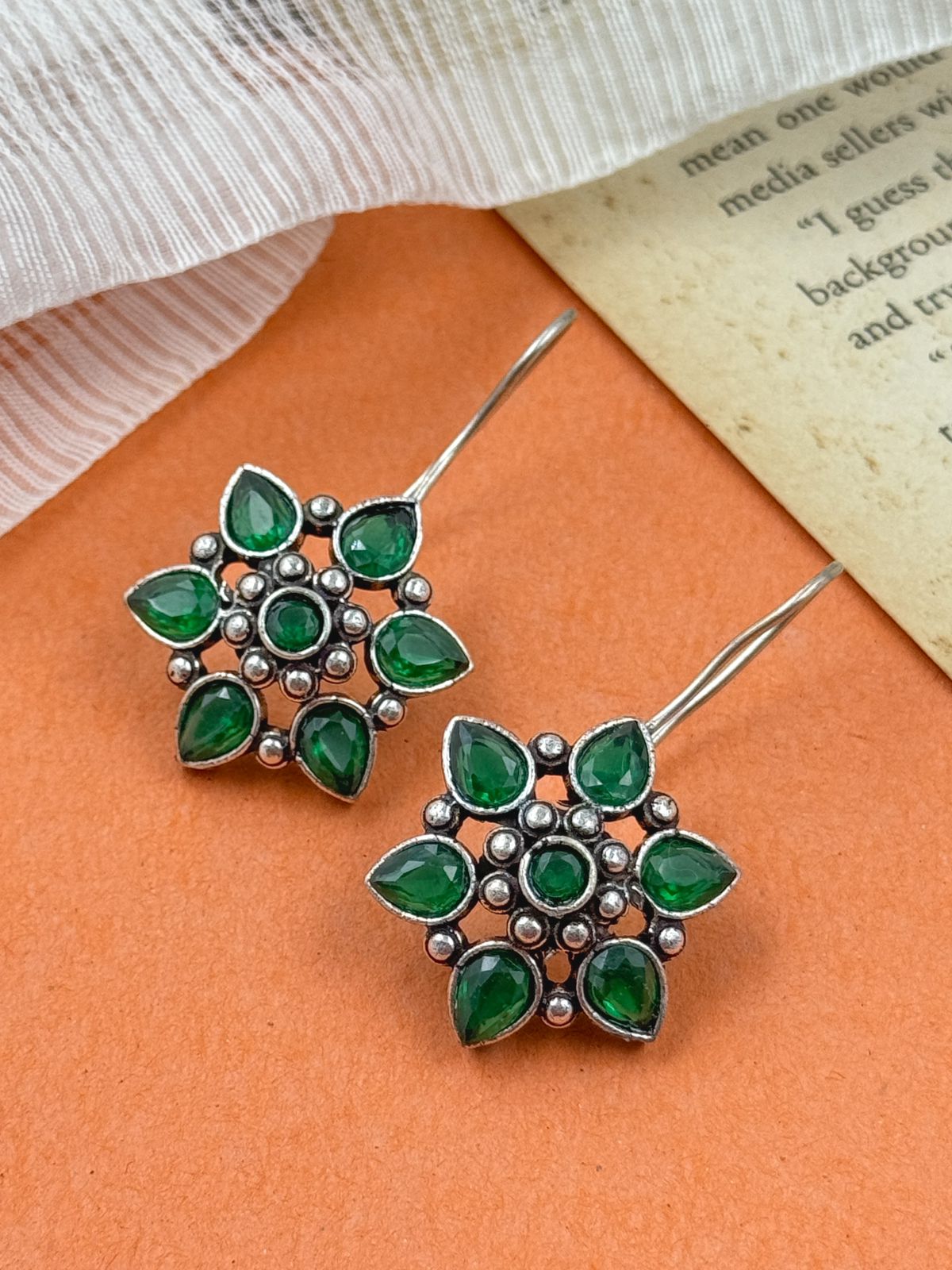 AYAANA STUD EARRINGS