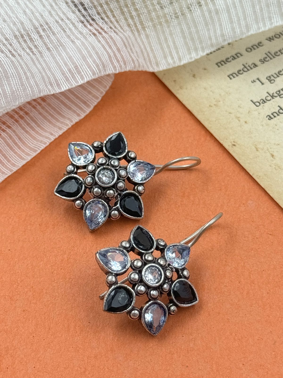 AYAANA STUD EARRINGS