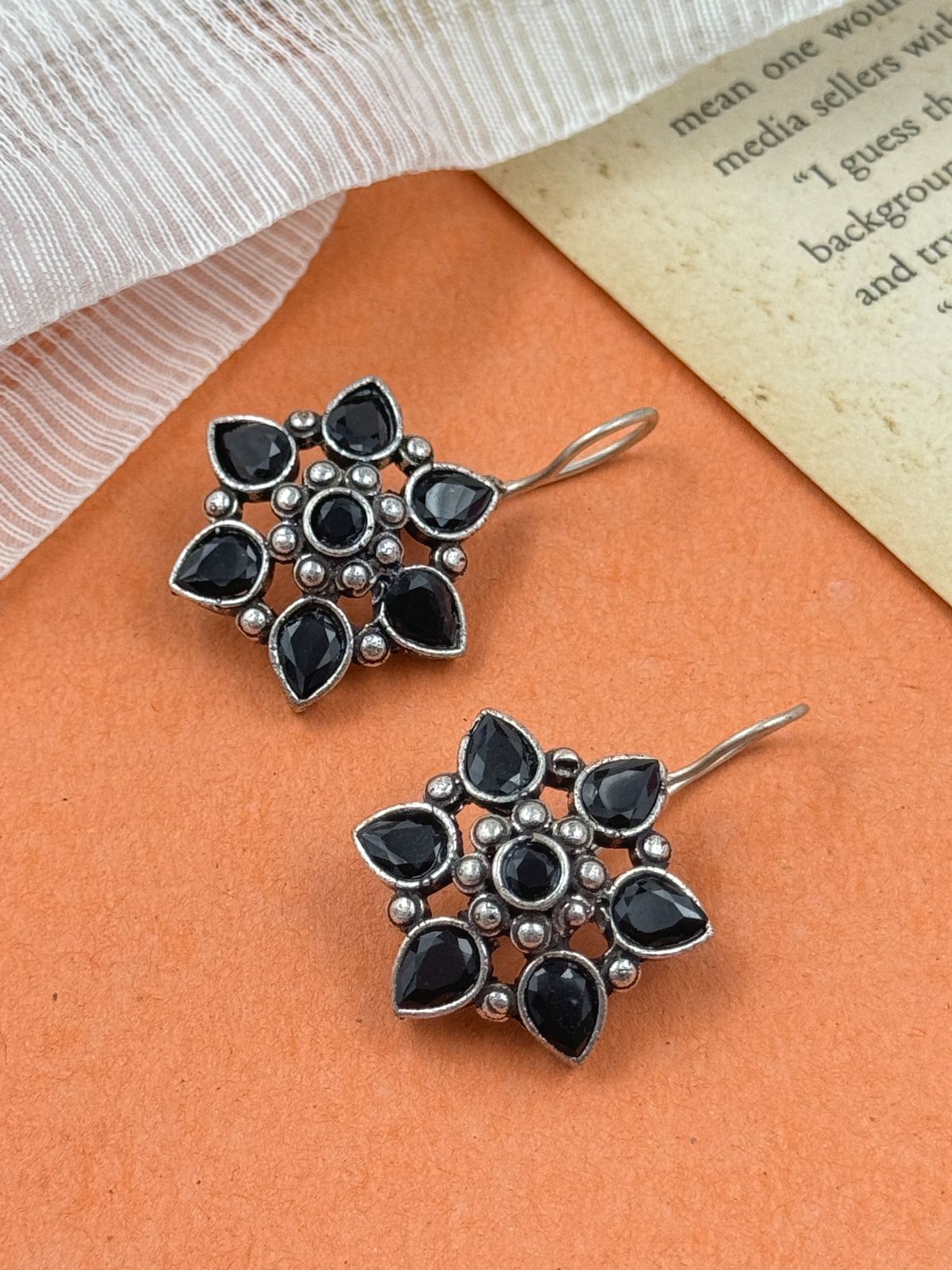 AYAANA STUD EARRINGS
