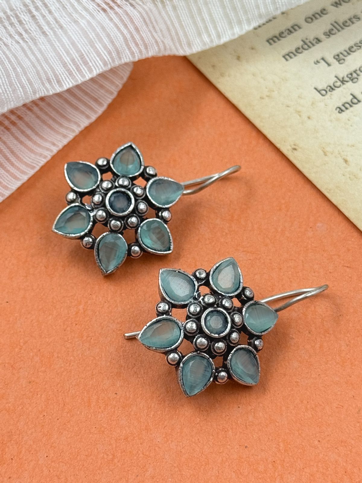 AYAANA STUD EARRINGS