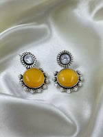 Load image into Gallery viewer, Shruti Stud Stone Earrings