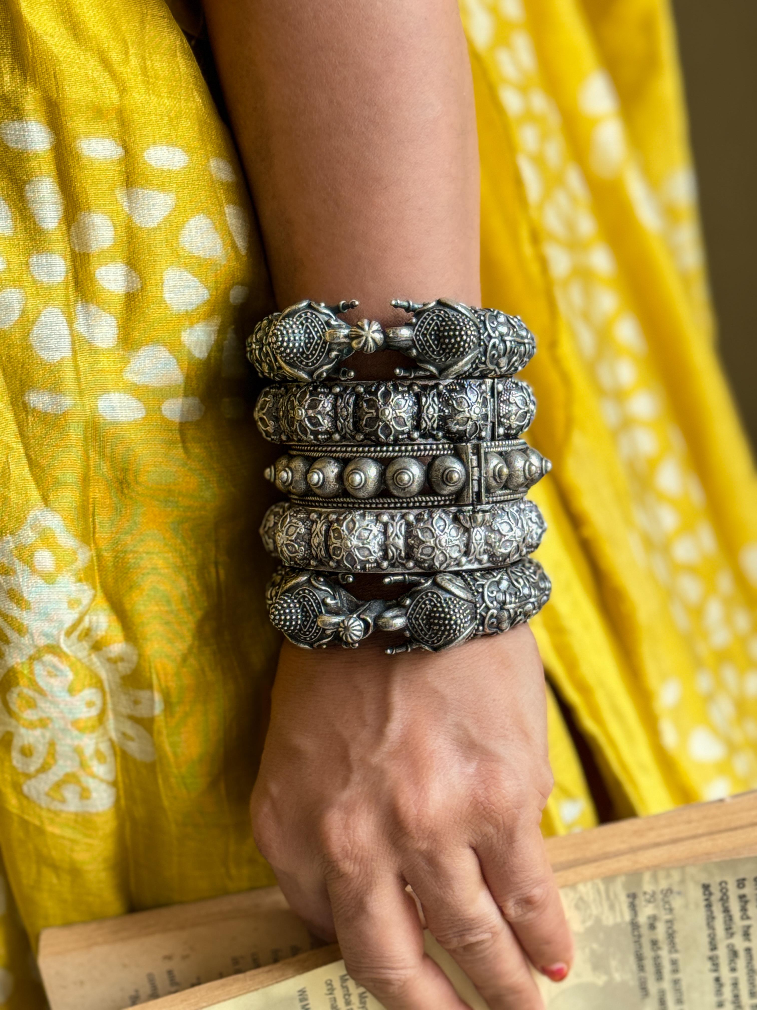 SWATI SILVER LOOKALIKE BANGLE STACK