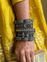 Load image into Gallery viewer, DIPTI SILVER LOOKALIKE BANGLE STACK