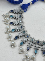Load image into Gallery viewer, ISHIKA STONE NECKLACE SET