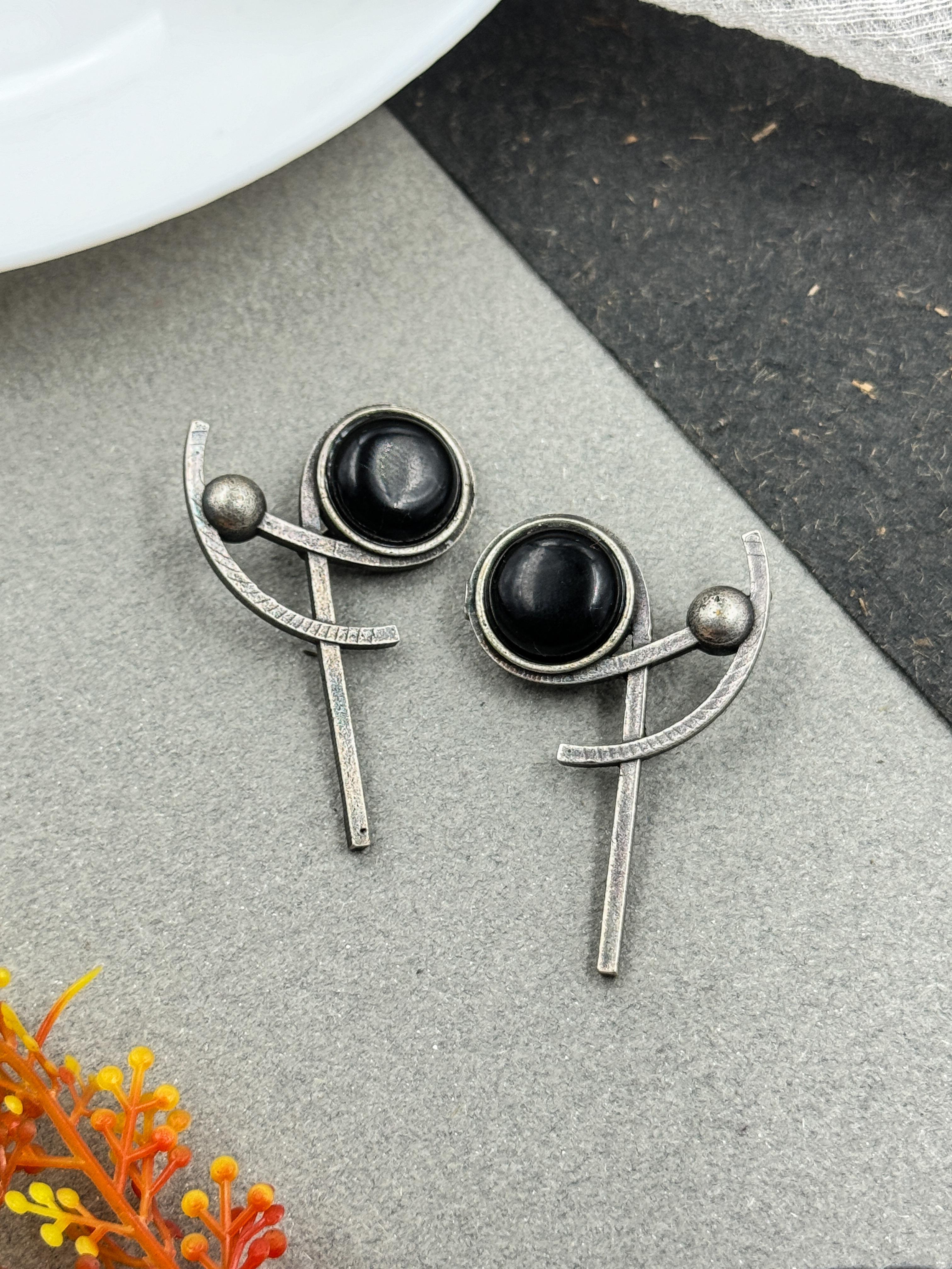 ADITI OXIDISED STONE STUD EARRINGS