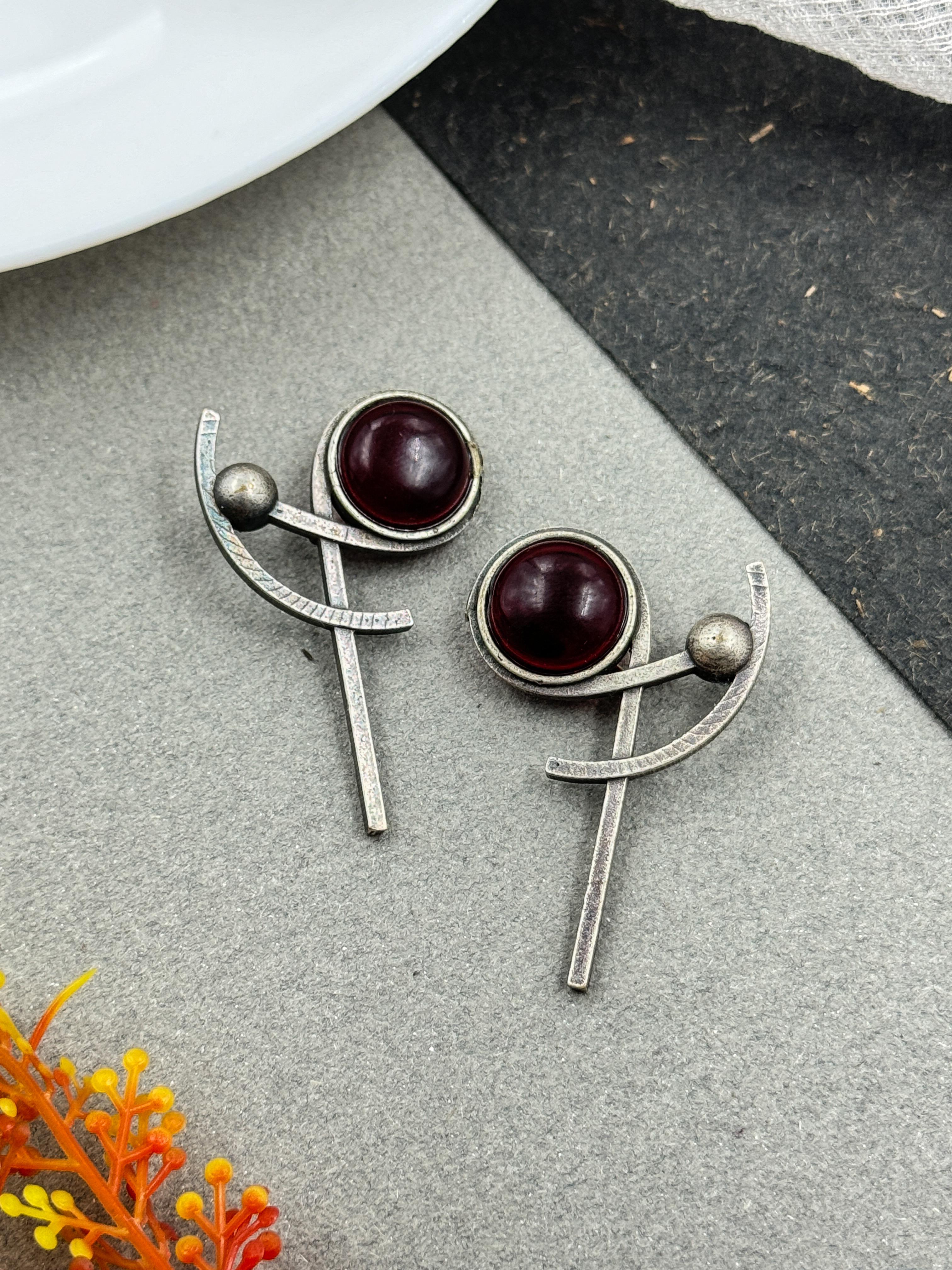 ADITI OXIDISED STONE STUD EARRINGS