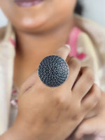 Load image into Gallery viewer, NITYA DESIGNER OXIDISED SILVER RING