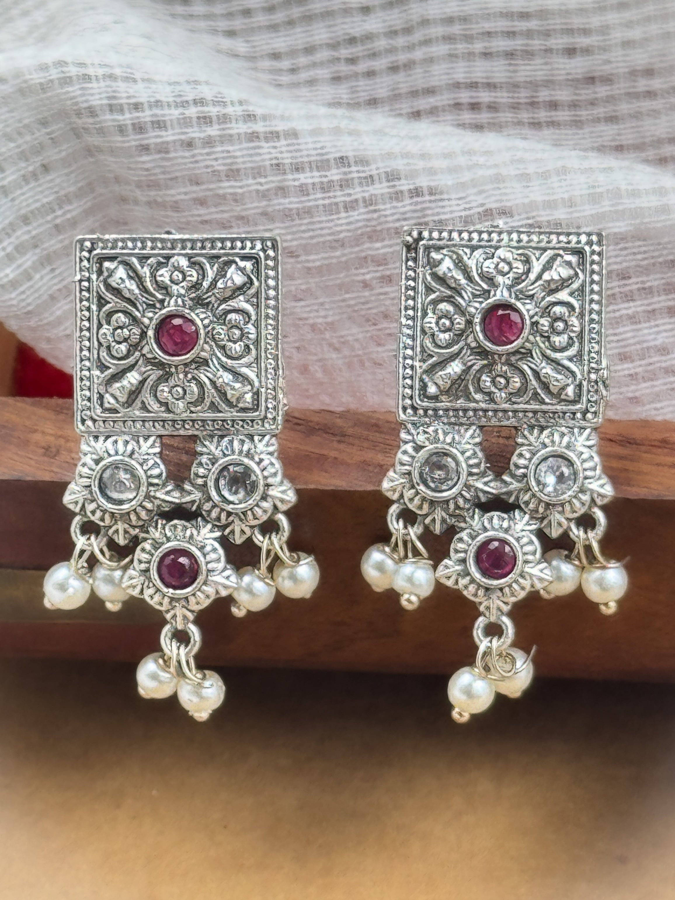 Anika Stone Necklace Set