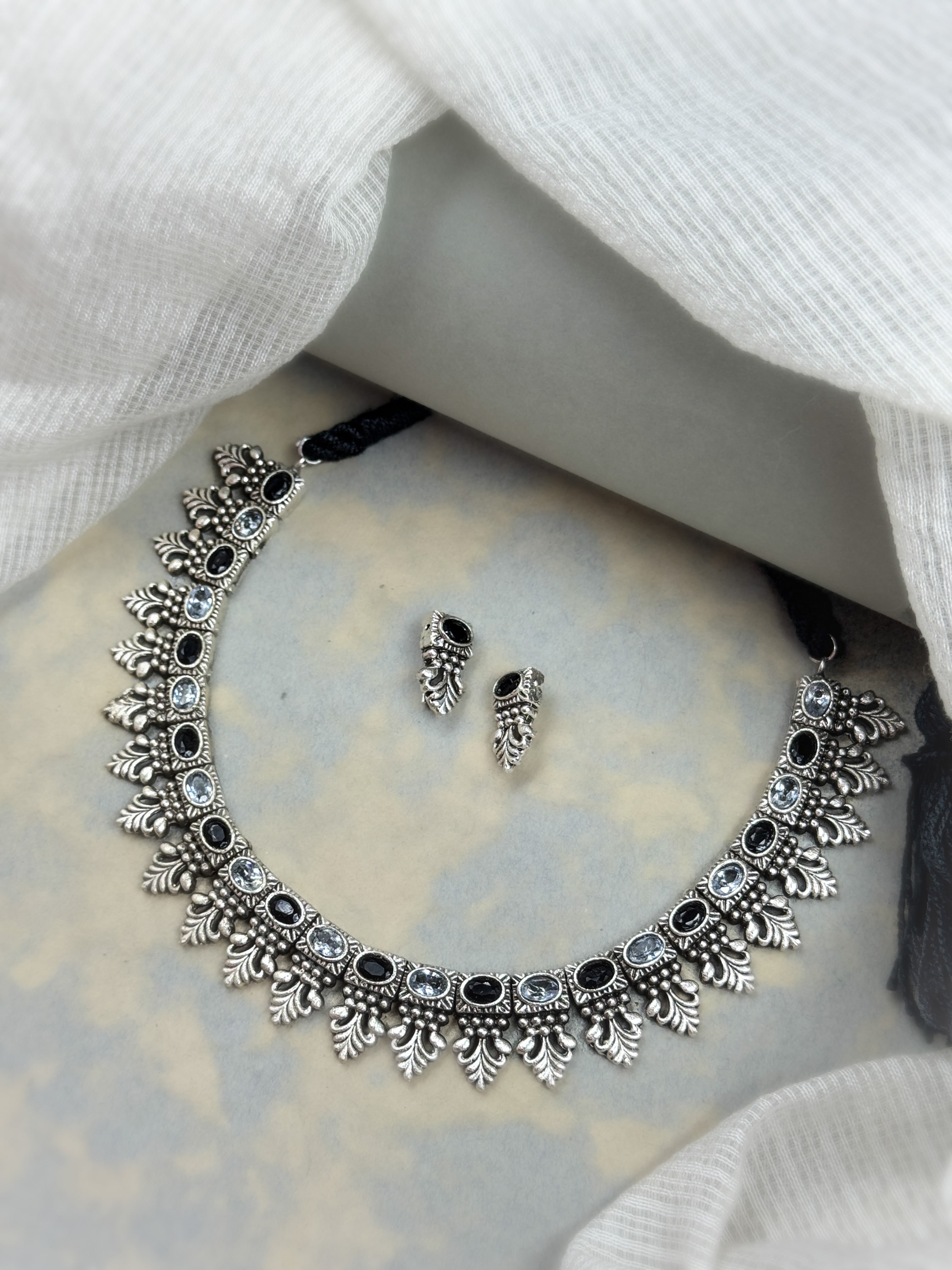 Raya Stone Necklace Set