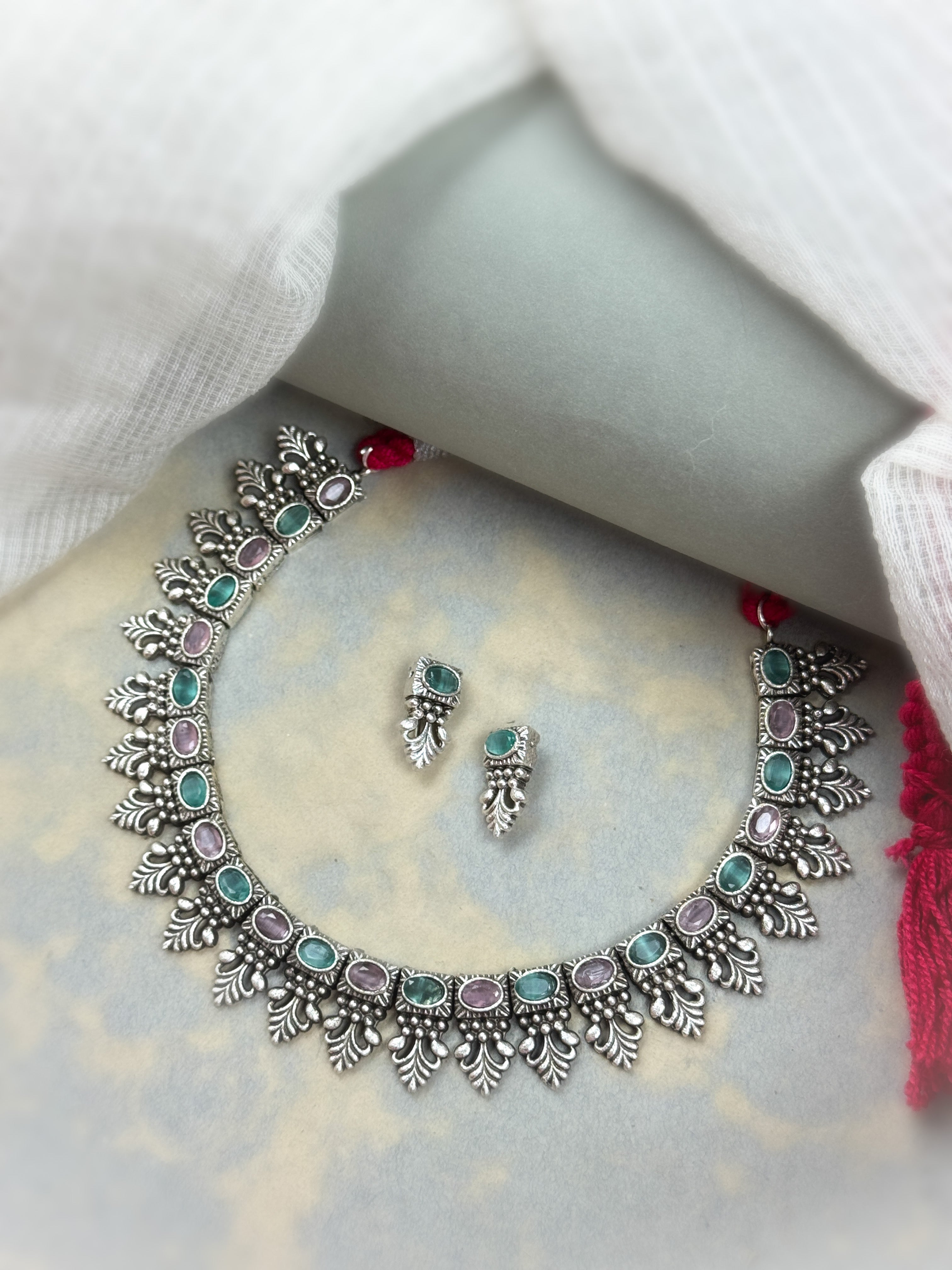 Raya Stone Necklace Set