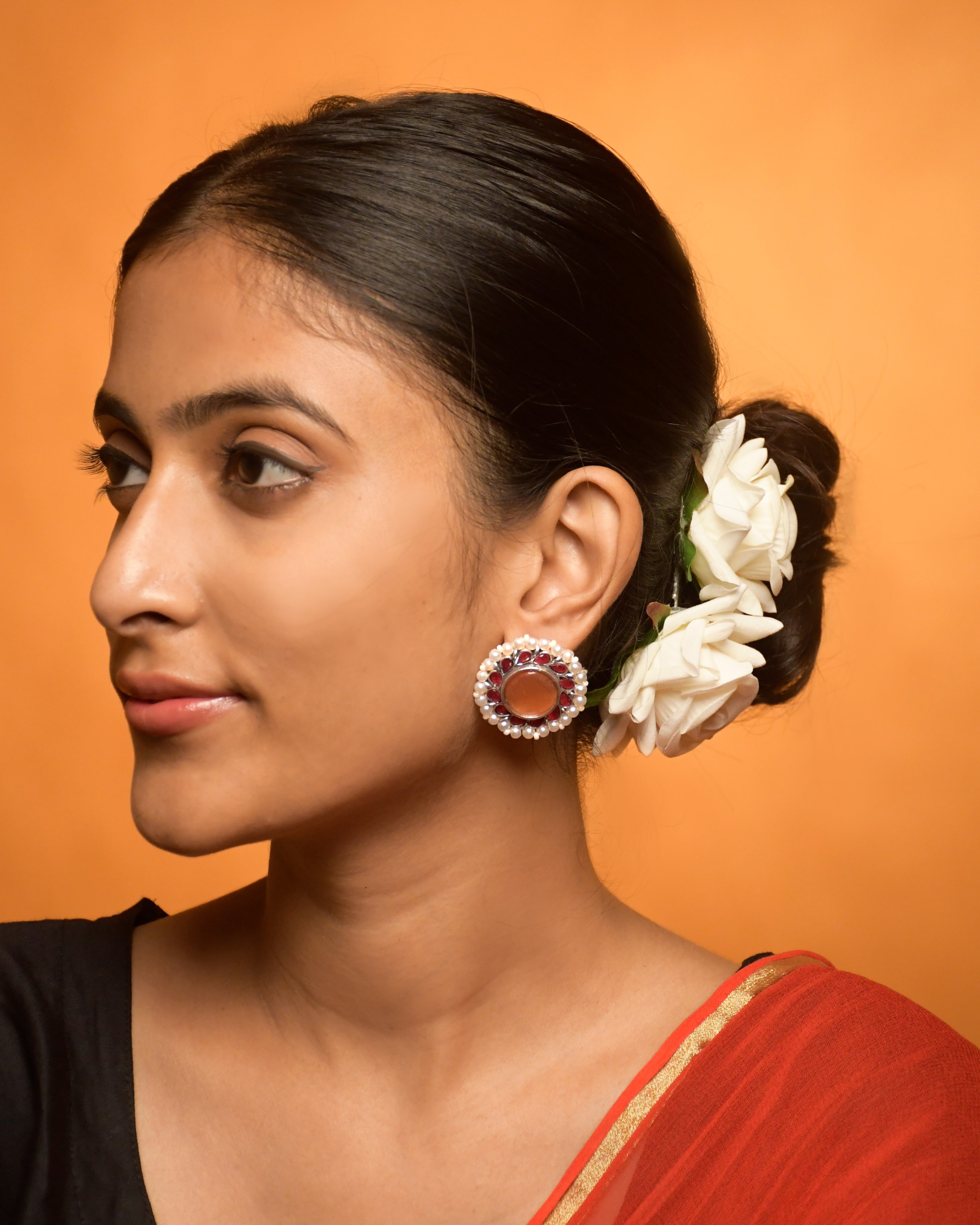 PARI OXIDISED STUD EARRINGS