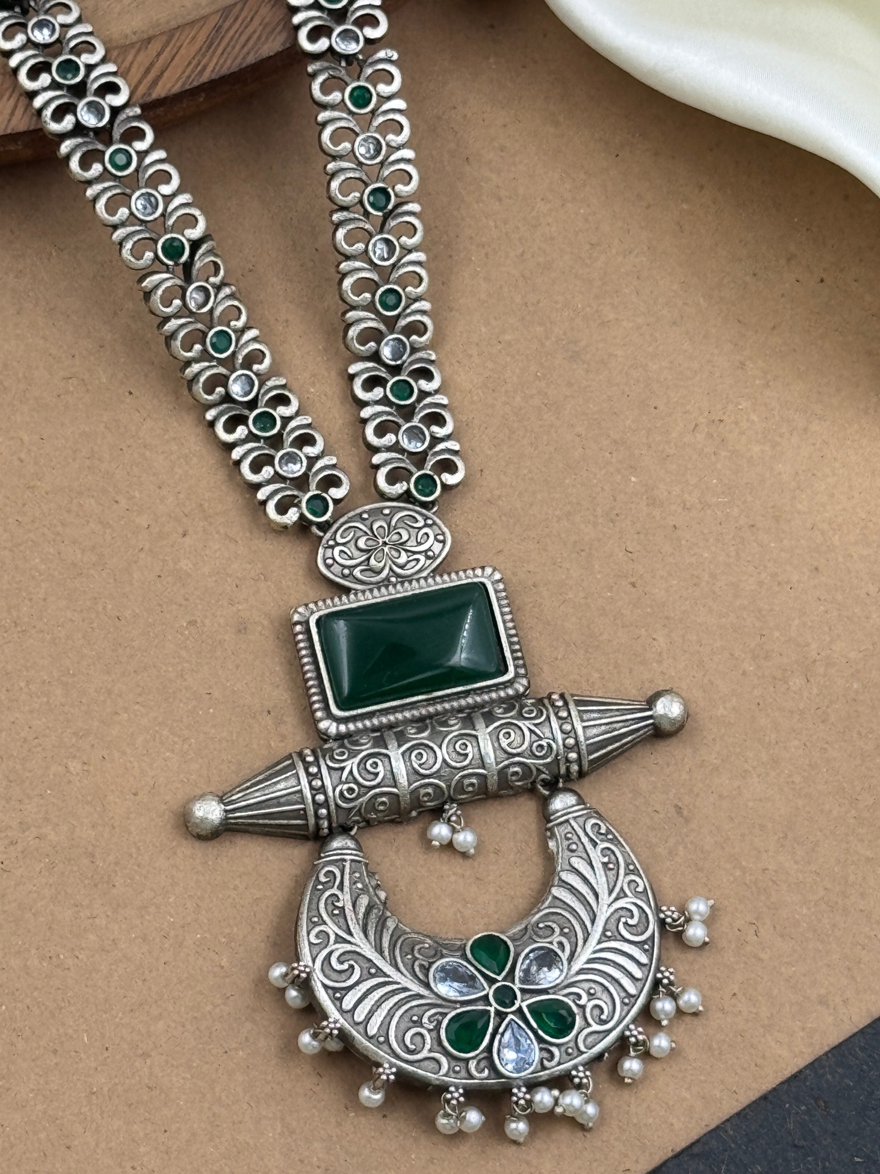 Bella Stone Necklace Set
