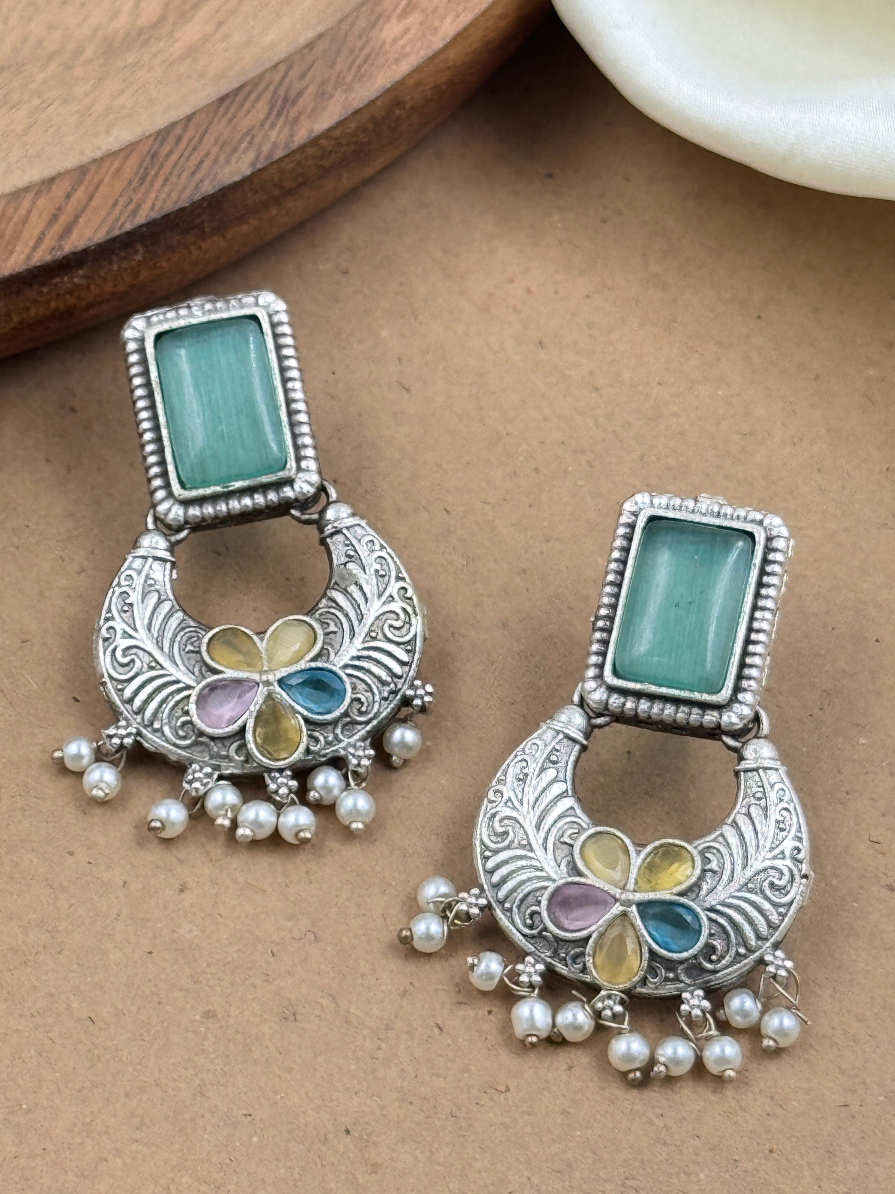 Bella Stone Necklace Set