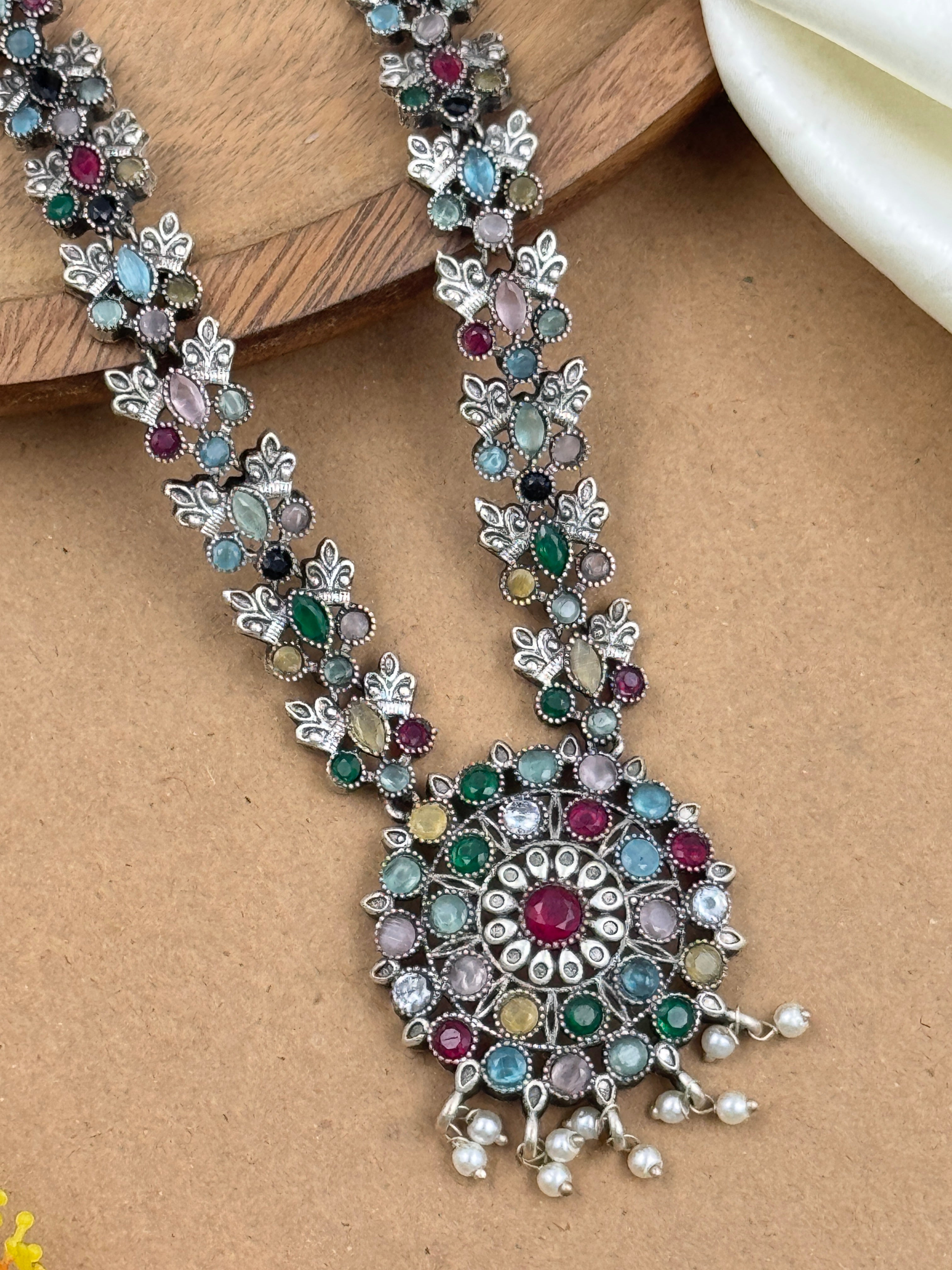 Lily Stone Necklace Set