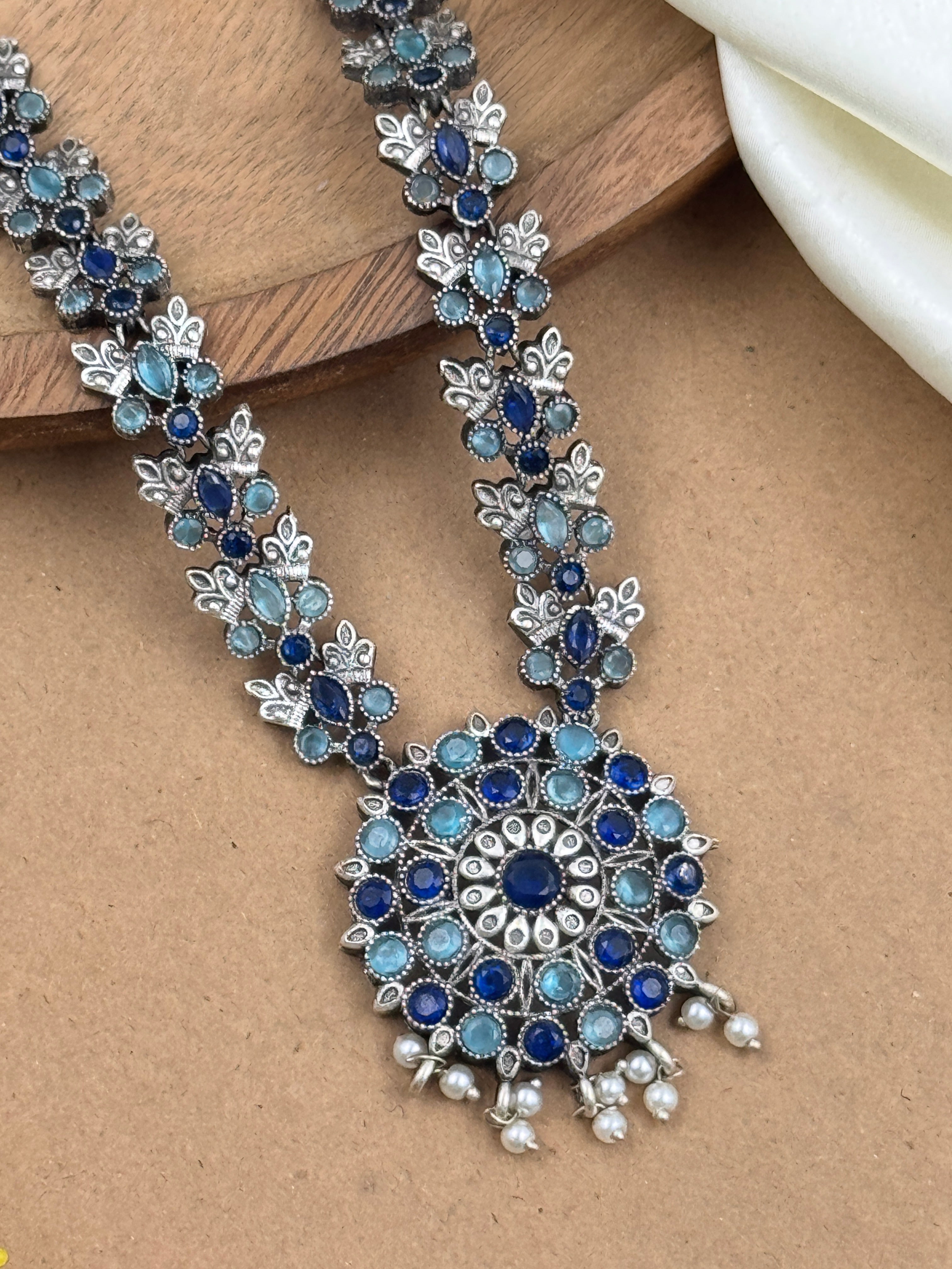 Lily Stone Necklace Set