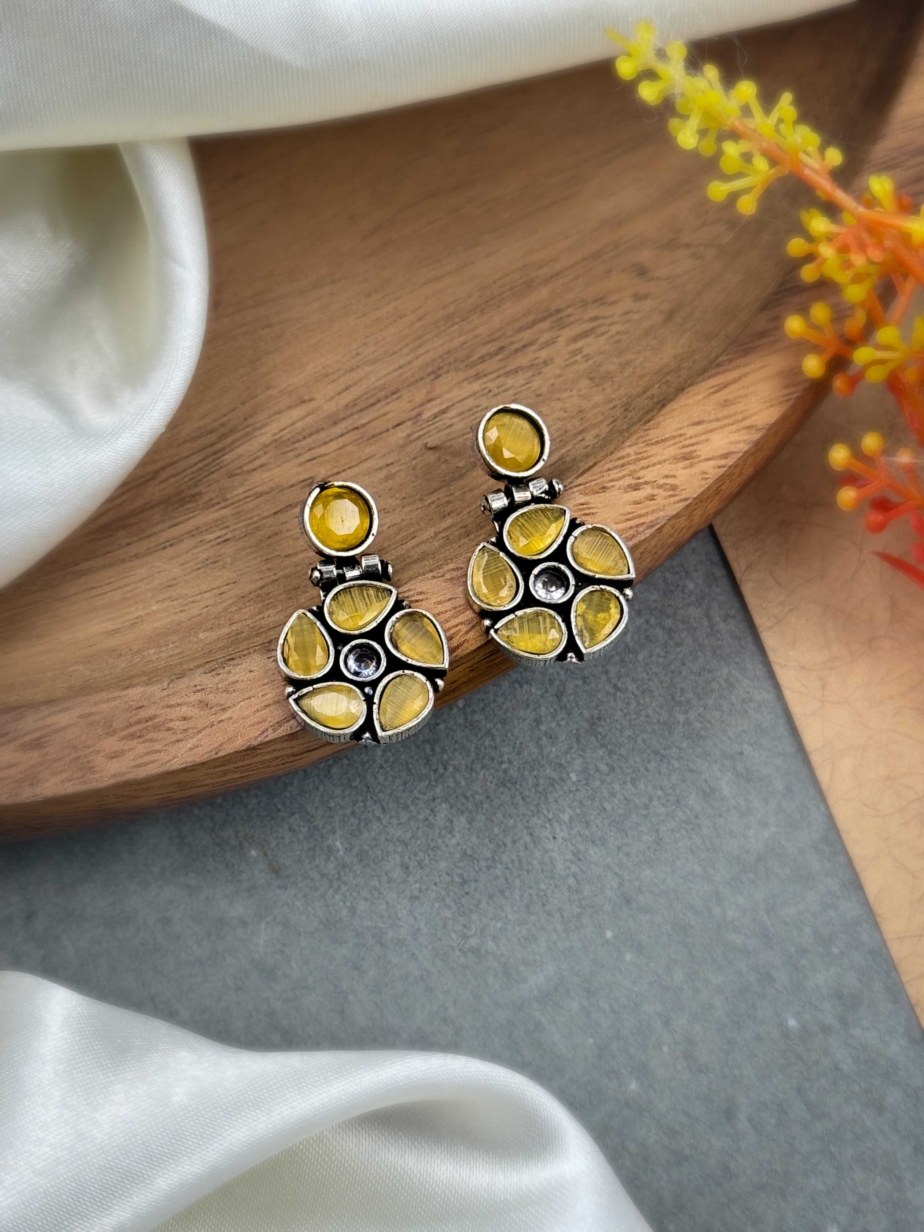 KIRTI OXIDISED STONE EARRINGS