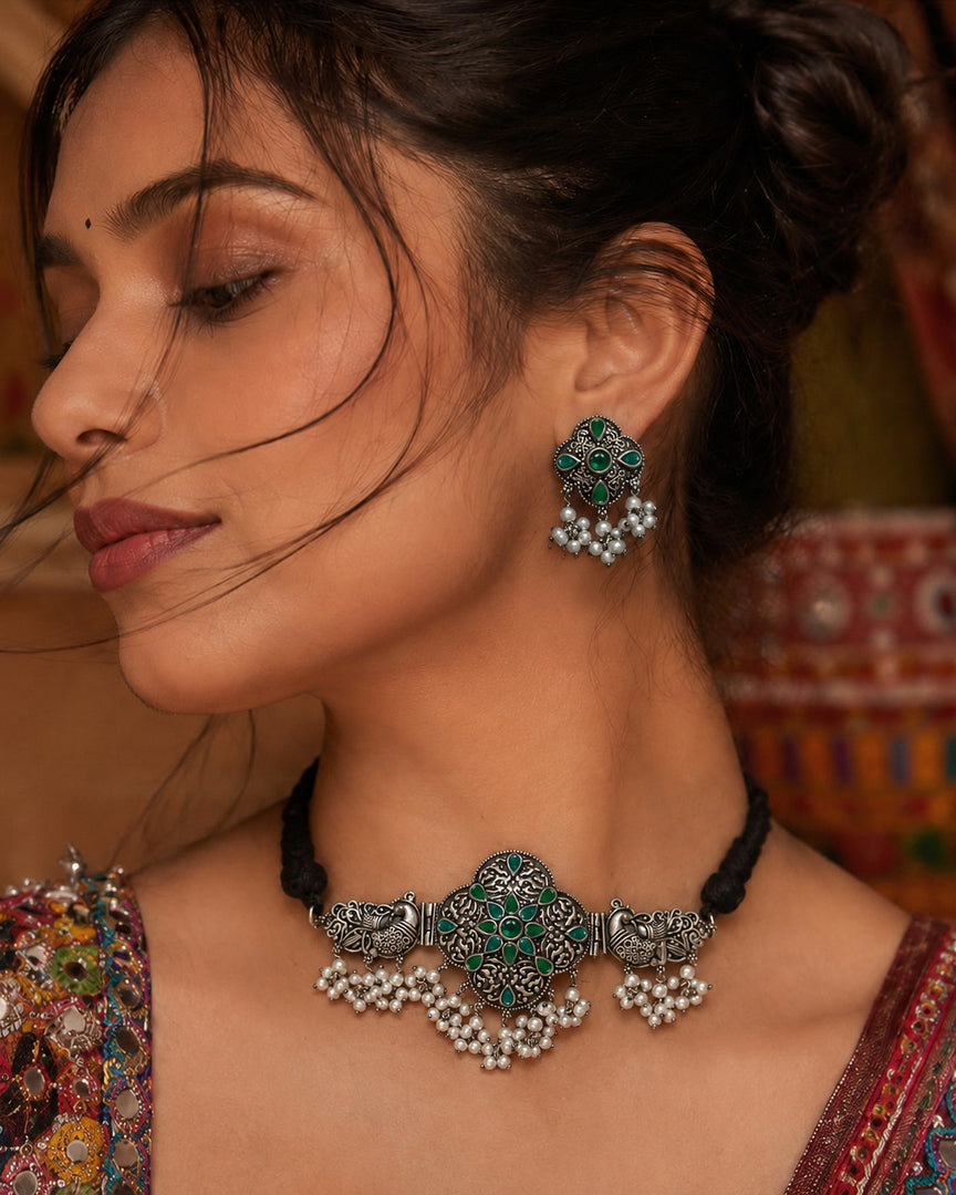 Nuri Stone Necklace Set
