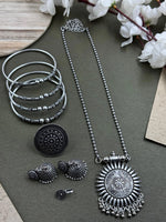 Load image into Gallery viewer, Nidhi 5 PieceJewellery Set