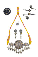 Load image into Gallery viewer, Krisha Stone Jewellery Set Combo