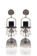 Load image into Gallery viewer, Aanvi Jhumka Earrings