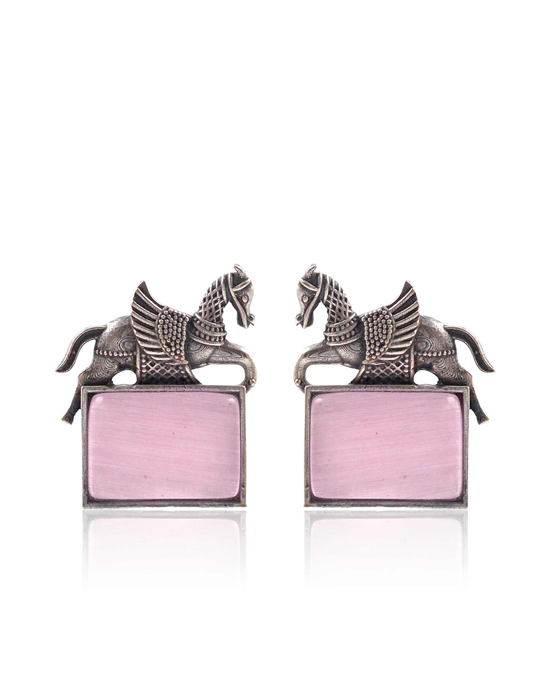 SANVI STONE STUD EARRINGS