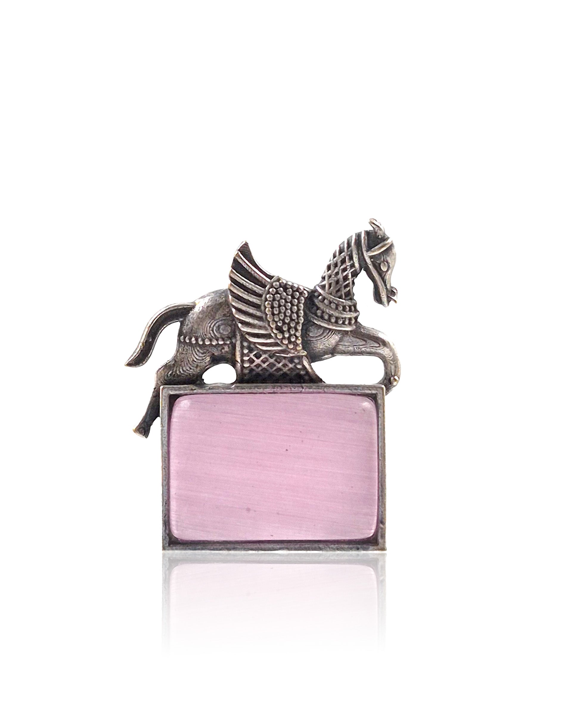 SANVI STONE STUD EARRINGS