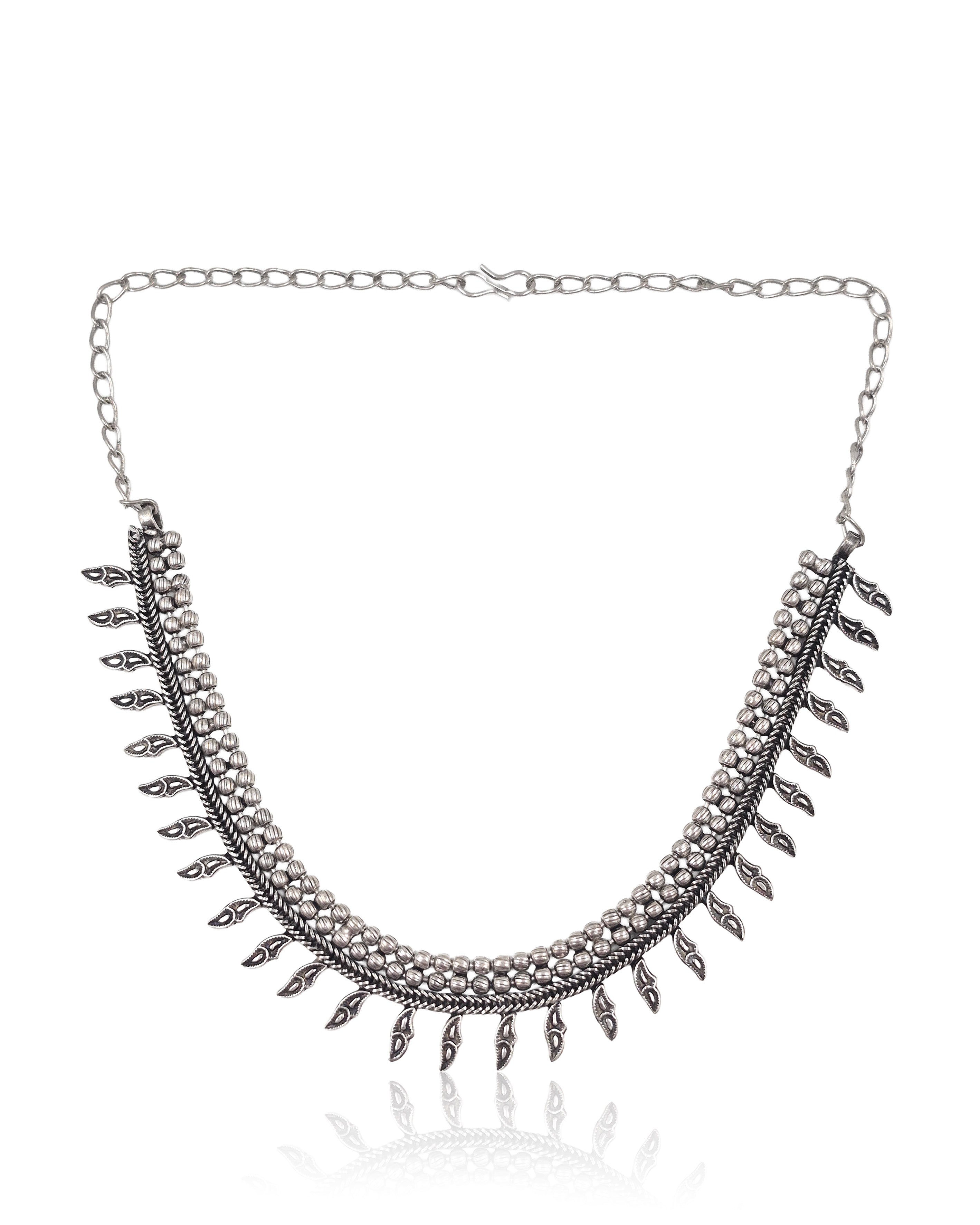 AADHYA BRASS MATERIAL SHORT NECKLACE
