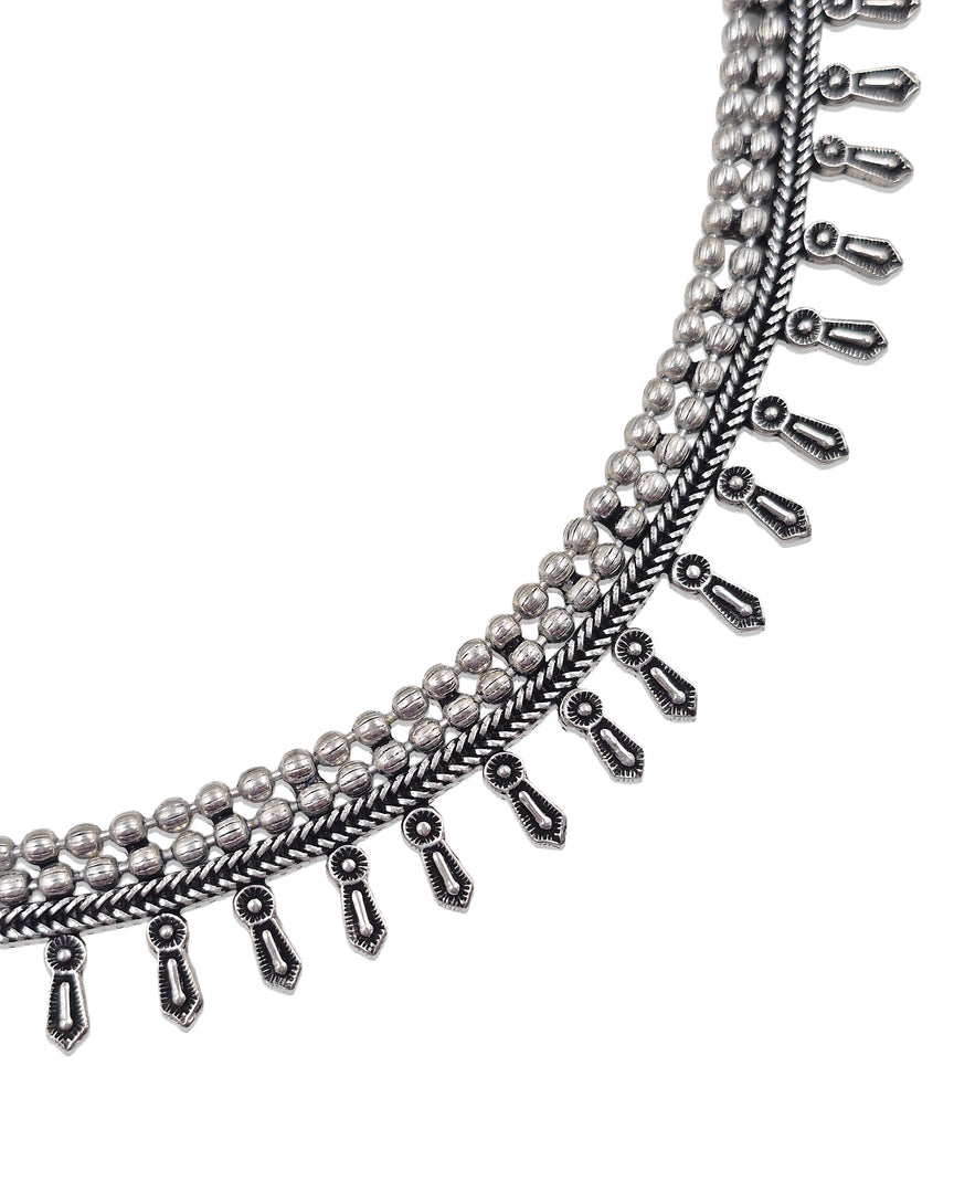 PRINCESS BRASS MATERIAL SHORT NECKLACE