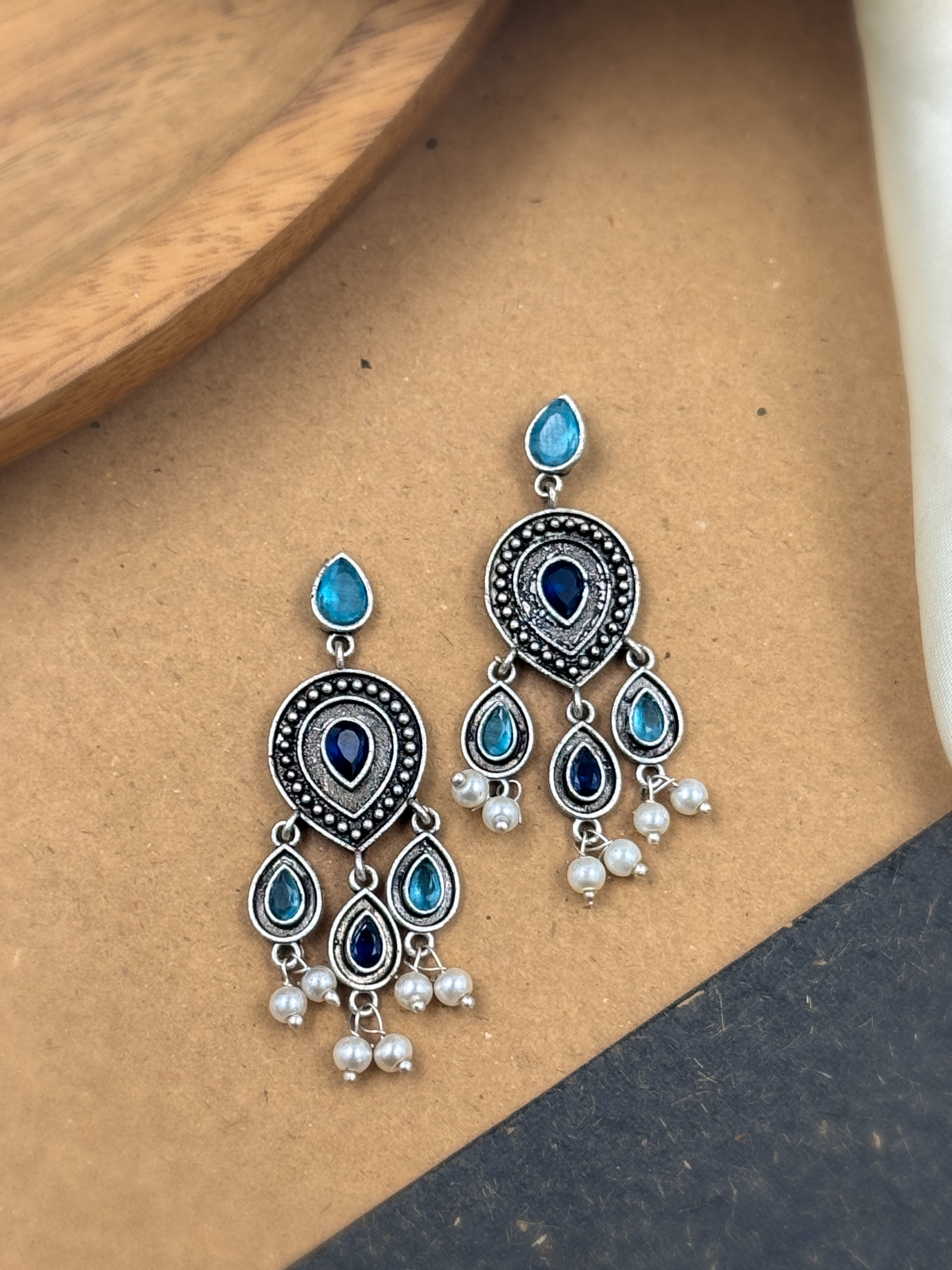 JUHI DANGLER EARRINGS