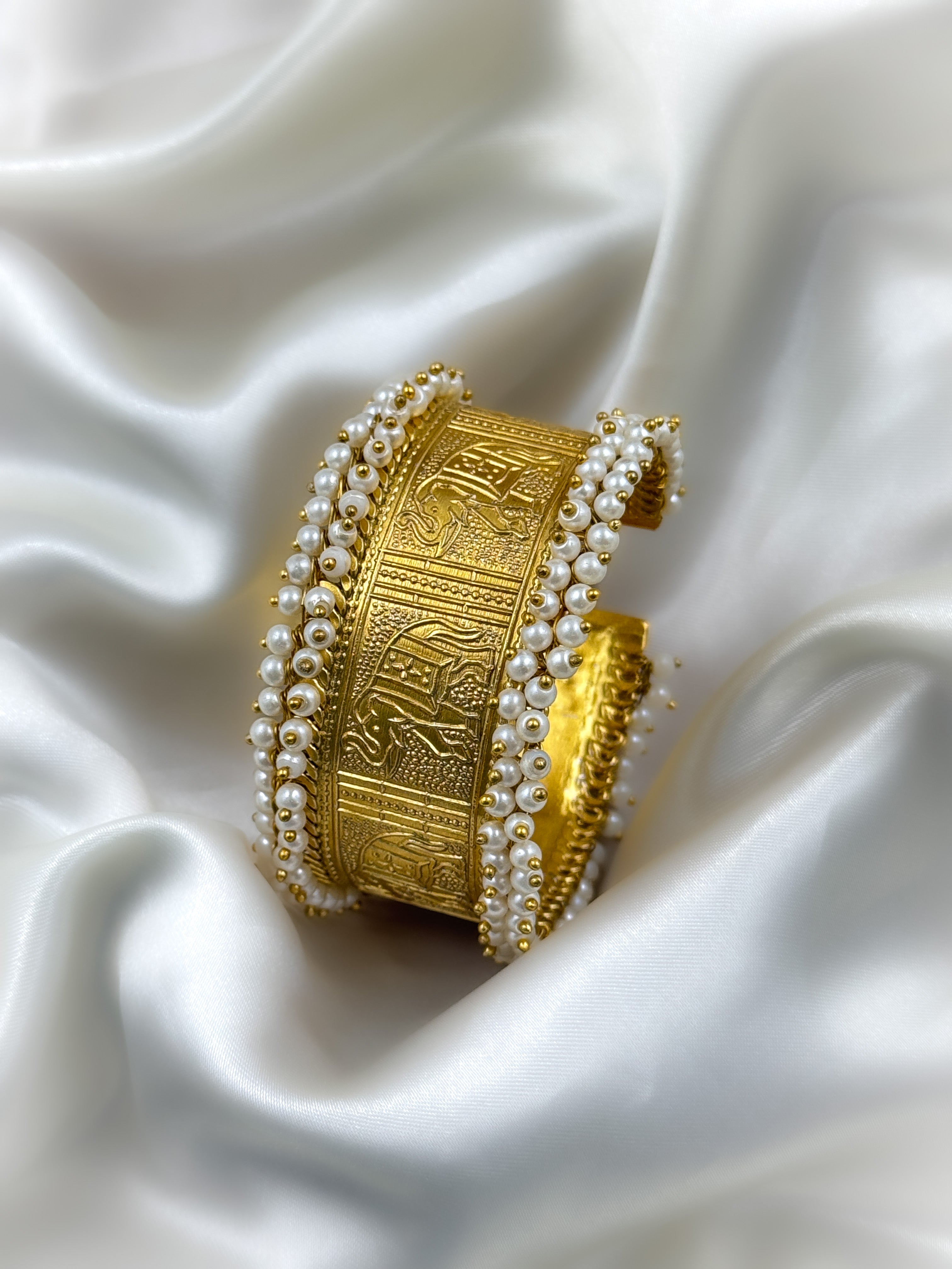 GOLDEN HANDMADE KADA