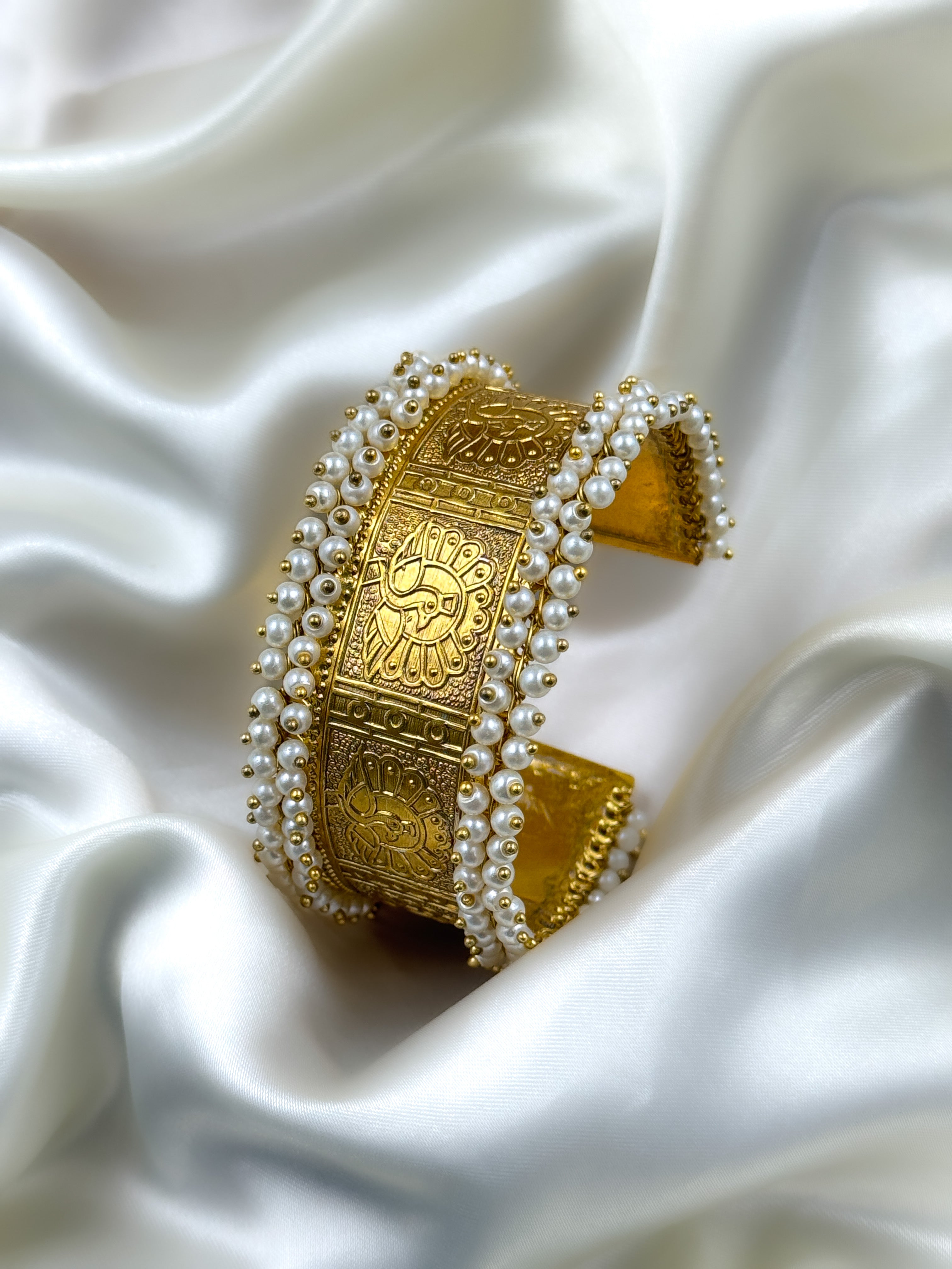 GOLDEN HANDMADE KADA