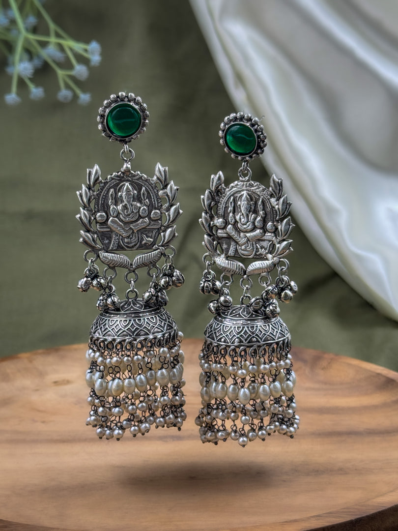 KIRTI HANDMADE EARRING