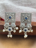 Load image into Gallery viewer, Anika Stone Necklace Set