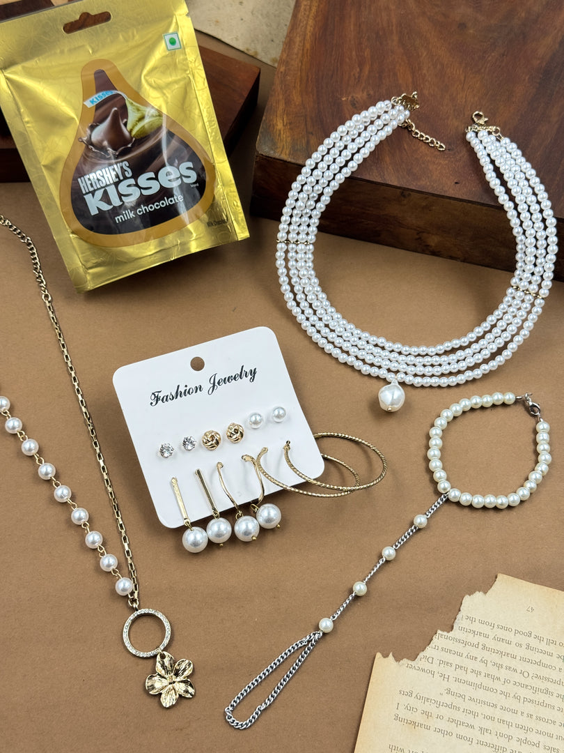 Trendy Rakshabandhan Gift Hamper for Sister – Rakshabandhan Special