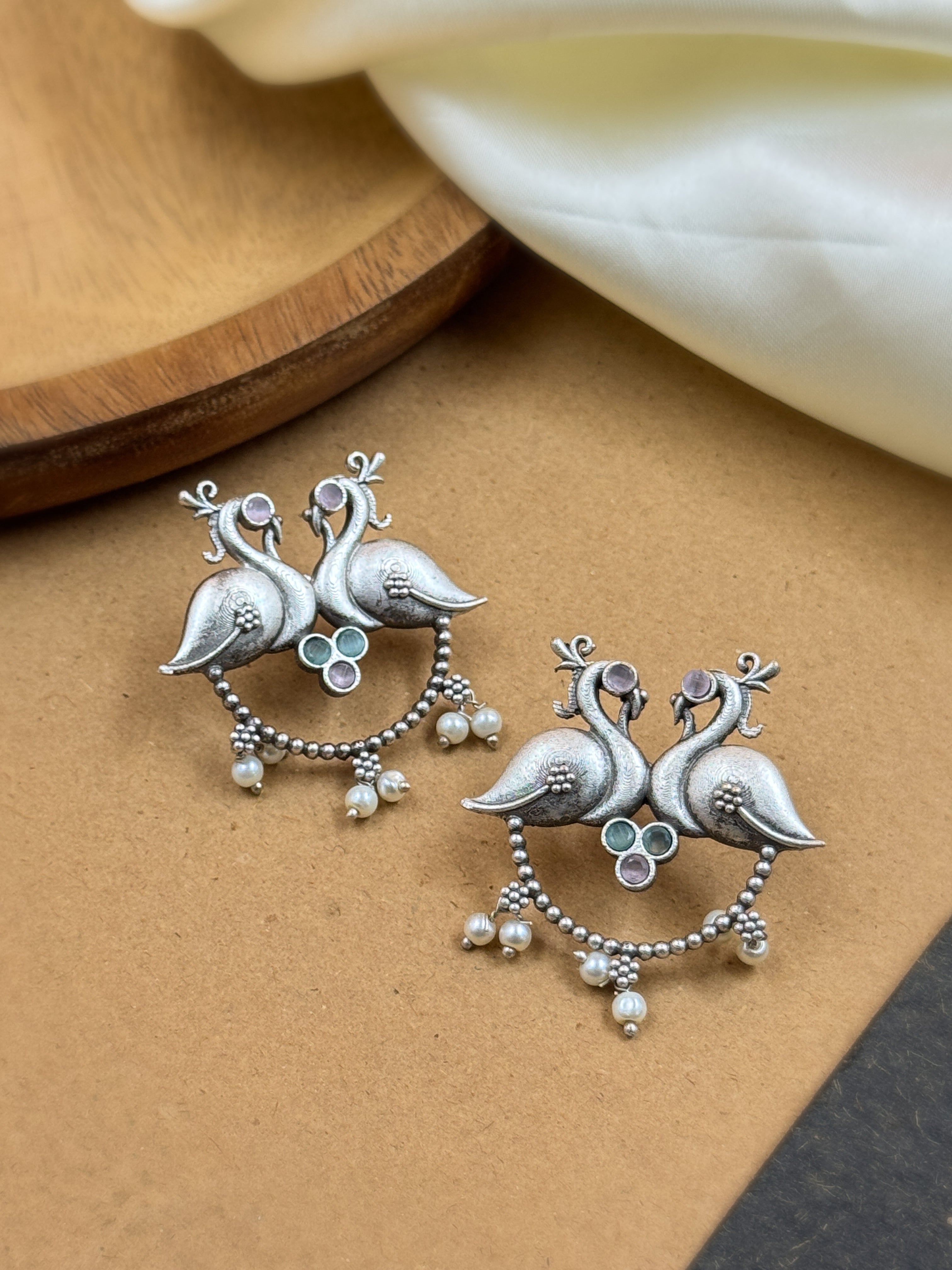 RUHI OXIDISED STUD EARRINGS