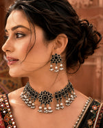 Load image into Gallery viewer, Harini Stone Necklace Set