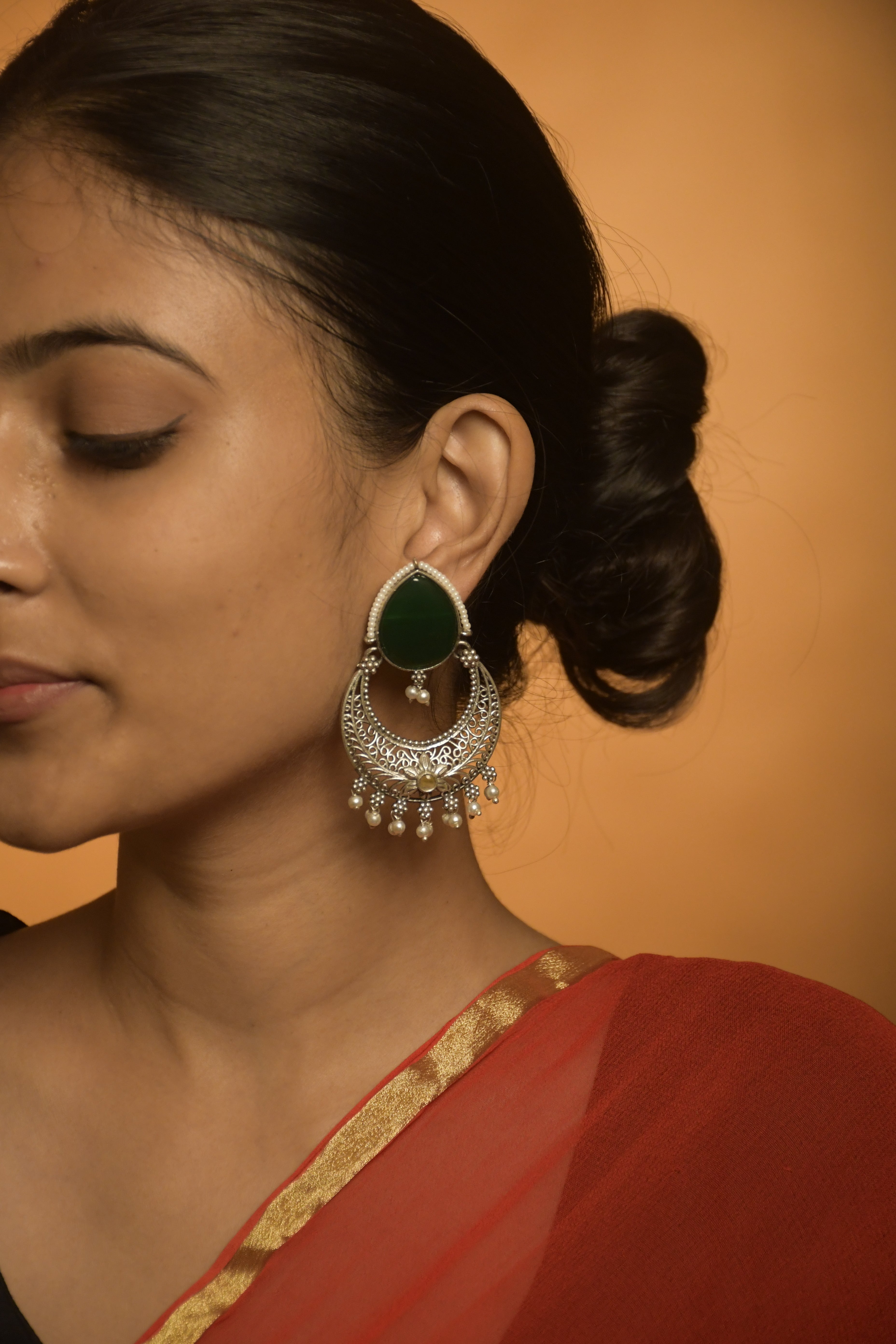 NIYA STONE DANGLER EARRINGS