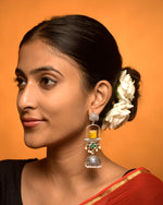 Load image into Gallery viewer, Aanvi Jhumka Earrings