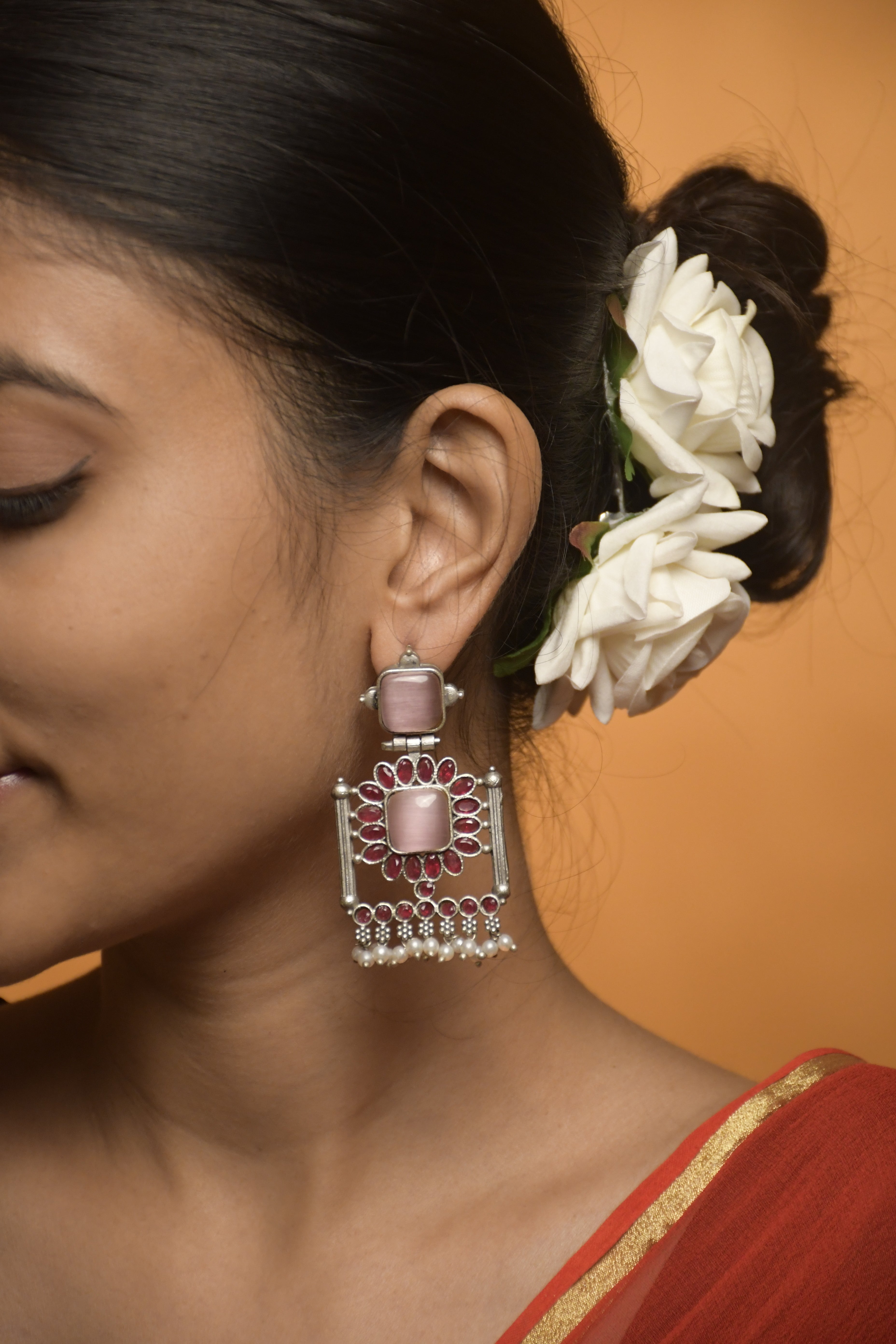 VISHVA DANGLER EARRINGS
