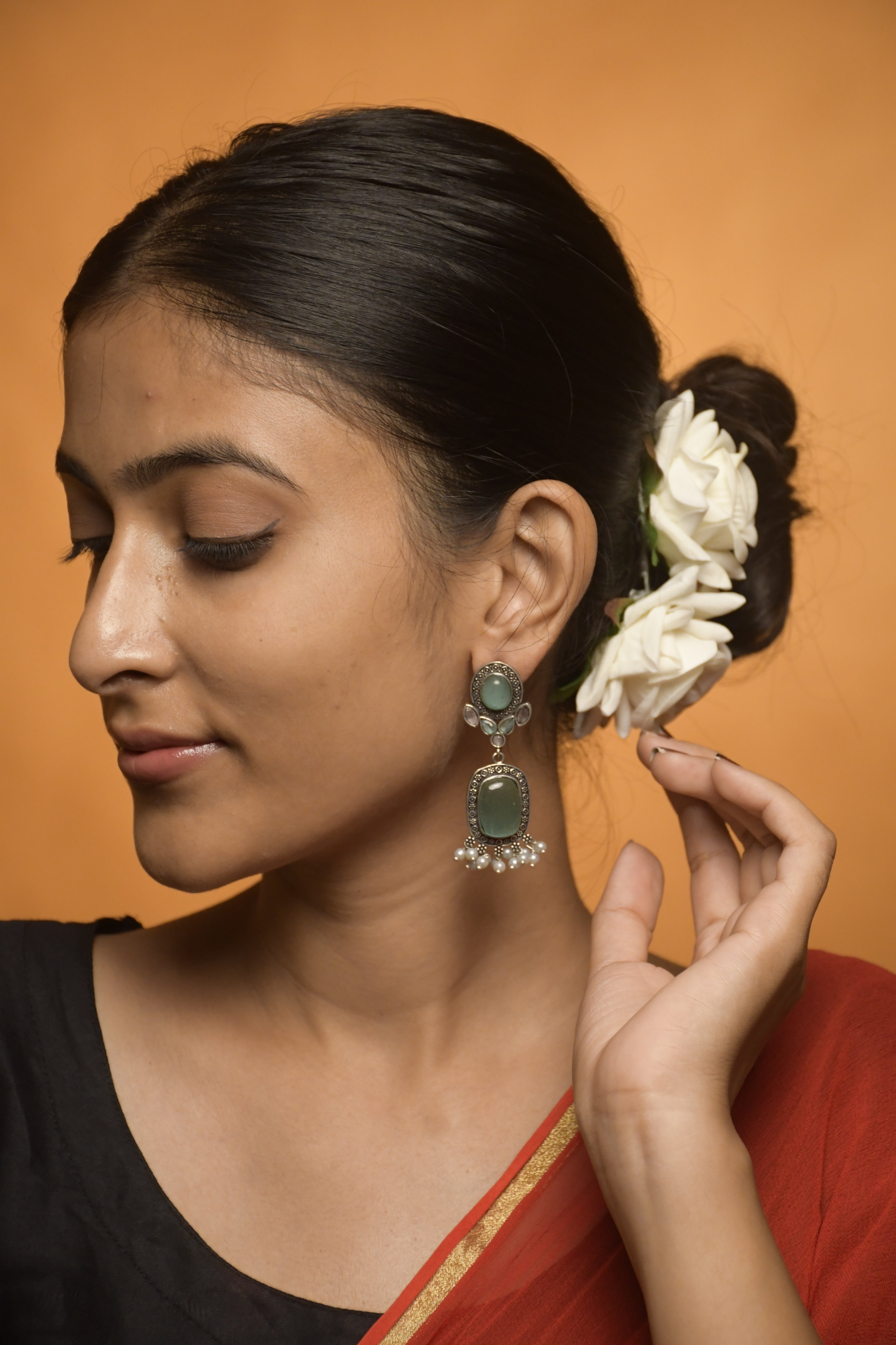 ANANYA STONE DANGLER EARRINGS